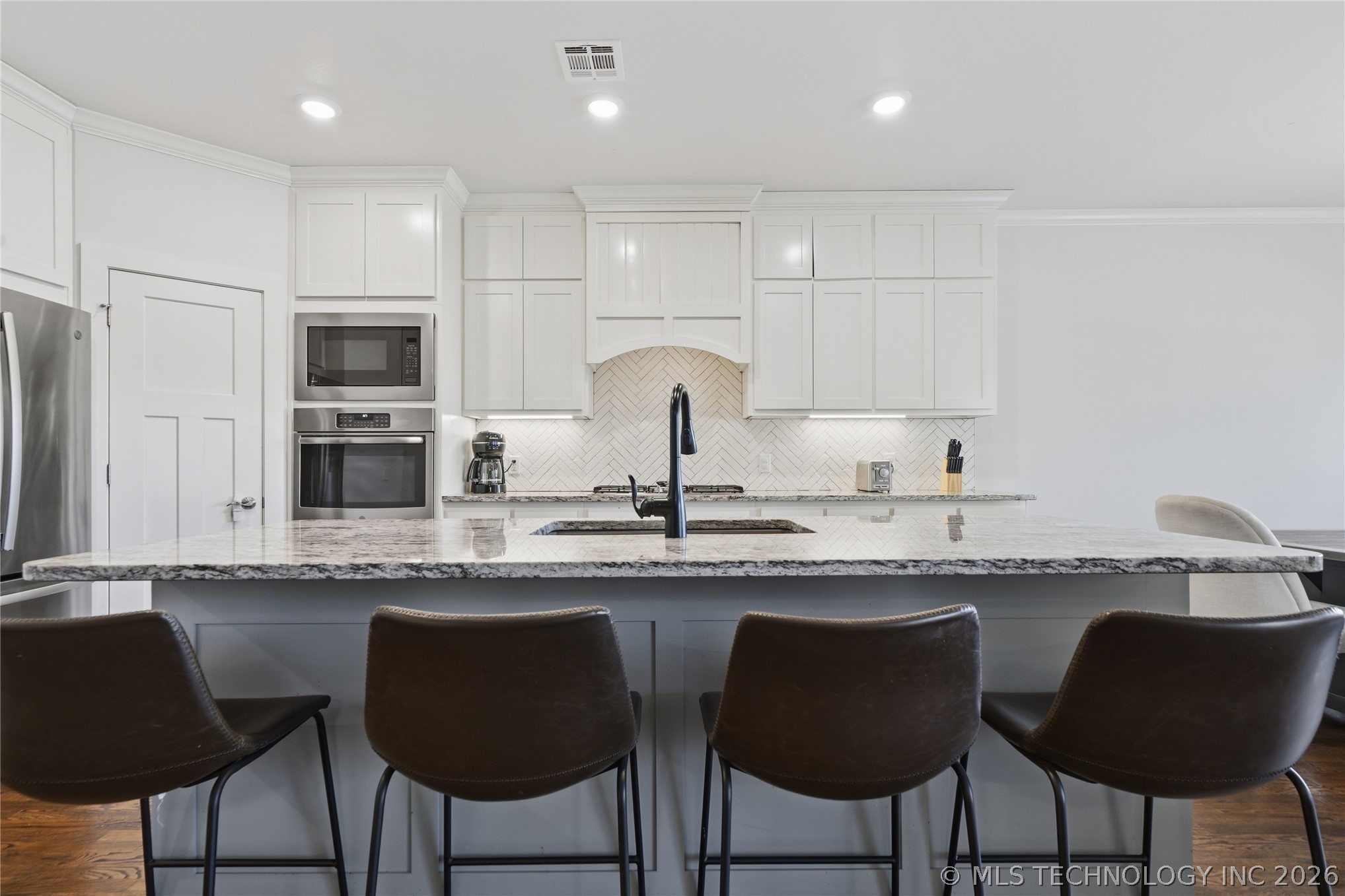 1229 W 86th Place S Tulsa OK 74132