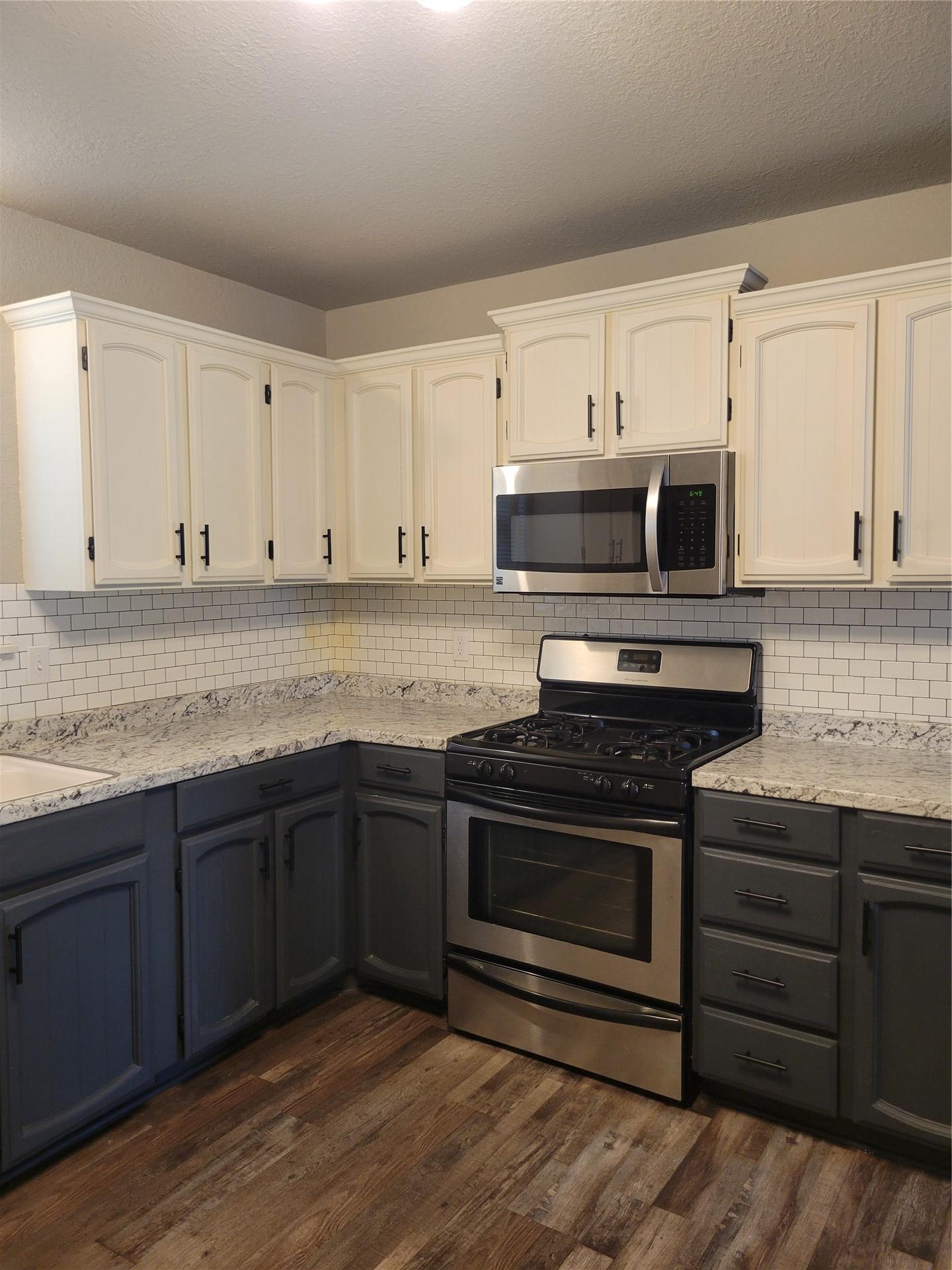 652 E Main Street Collinsville OK 74021