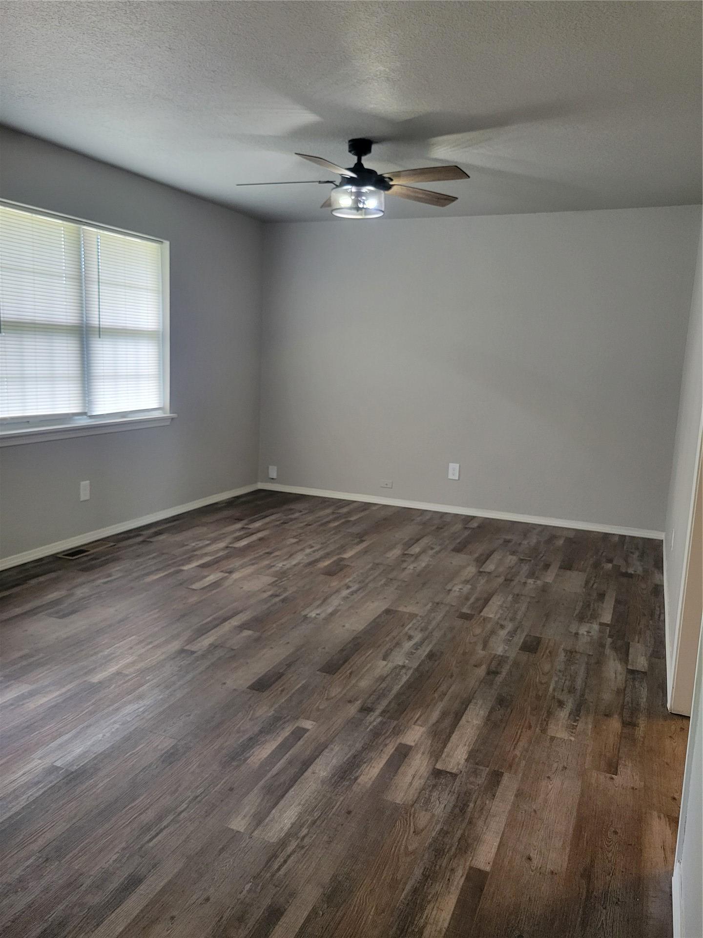 652 E Main Street Collinsville OK 74021
