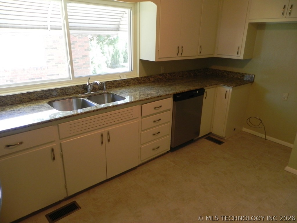 2206 E 19th Street Tulsa OK 74104