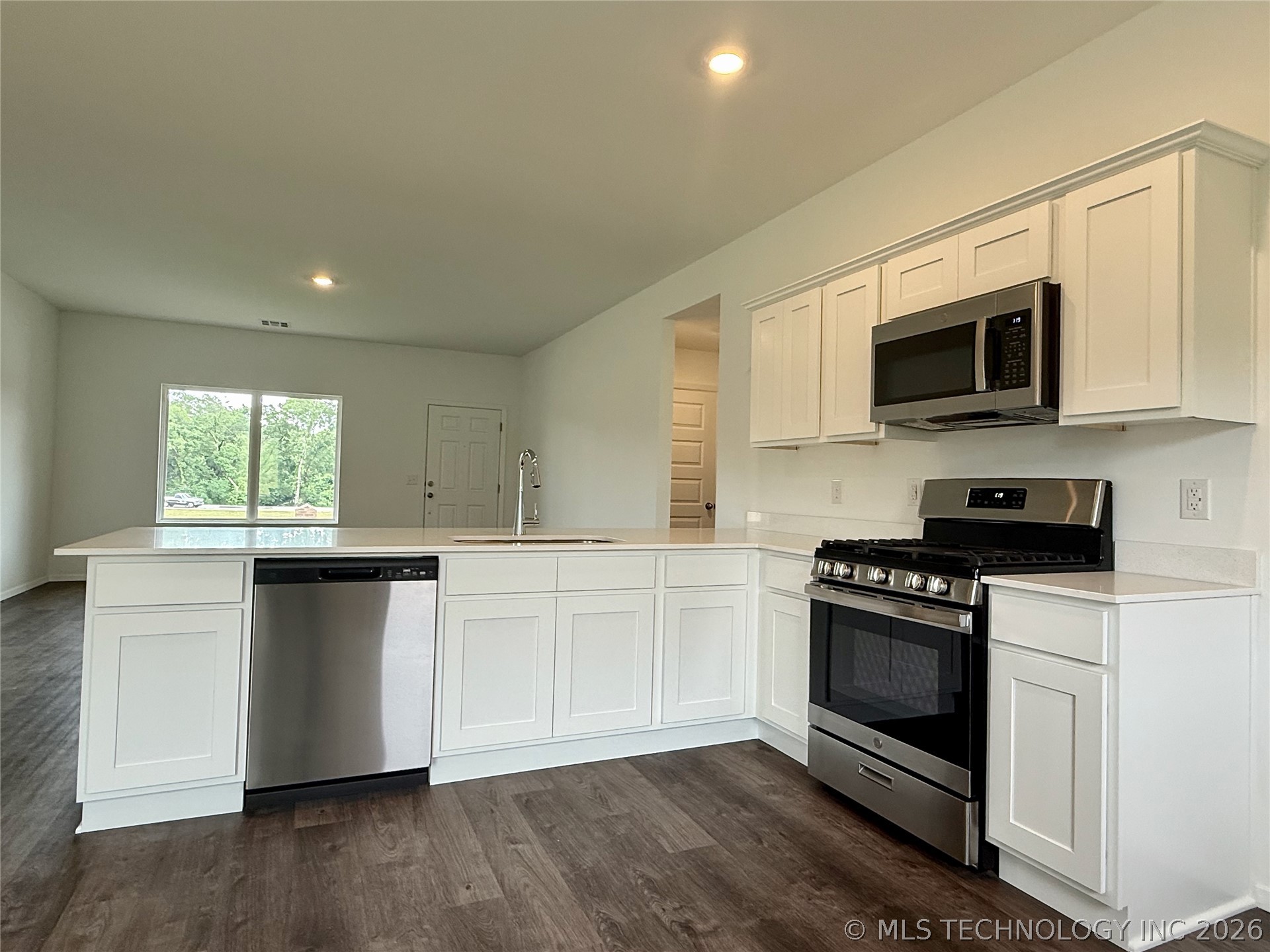 7200 S Lions Avenue Broken Arrow OK 74011