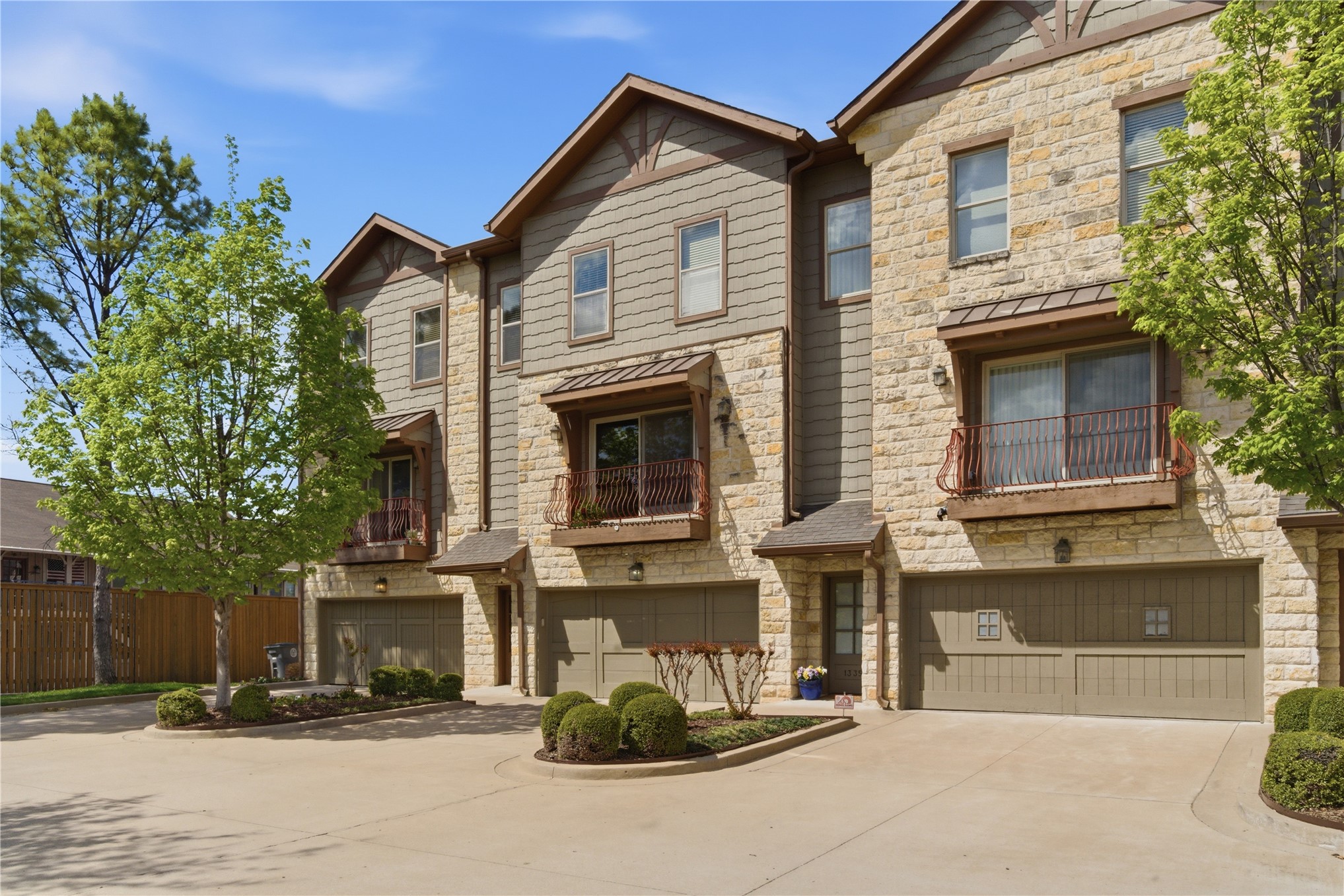 1333 E 41st Place Tulsa OK 74105