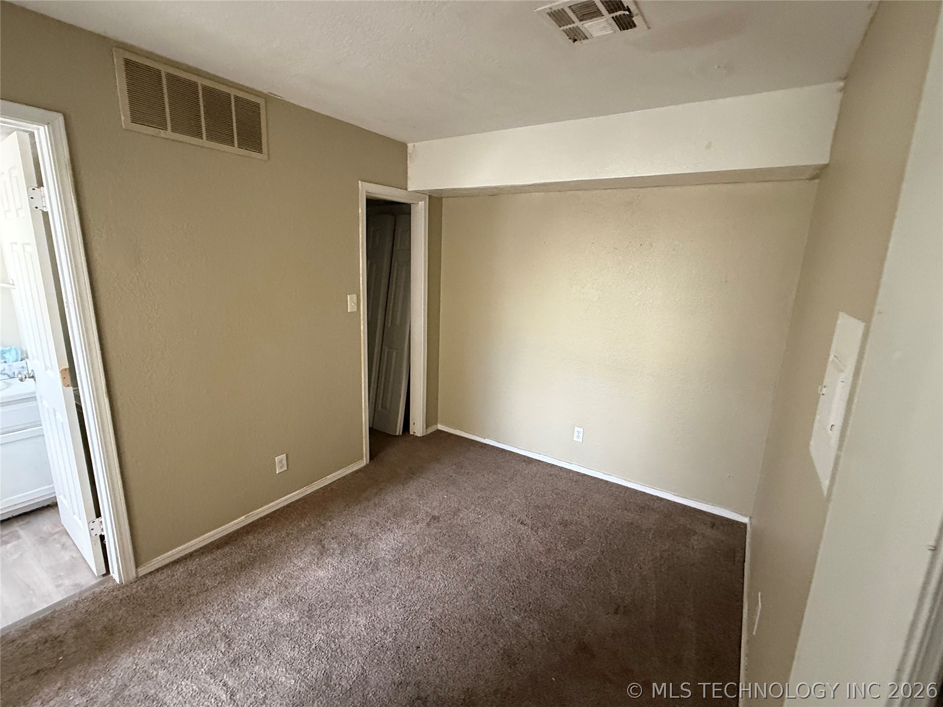 1808 E 66th Place Tulsa OK 74136