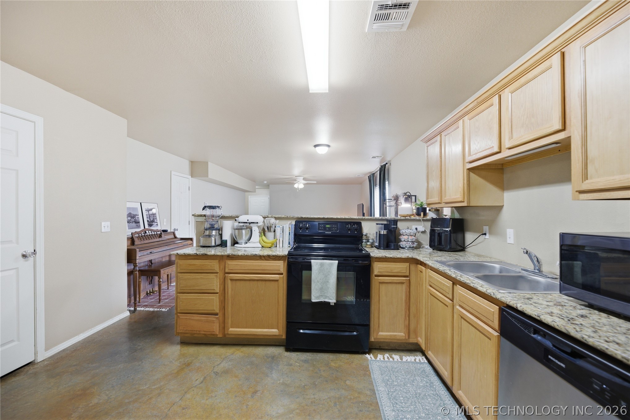 1407 W Haskell Street Claremore OK 74017