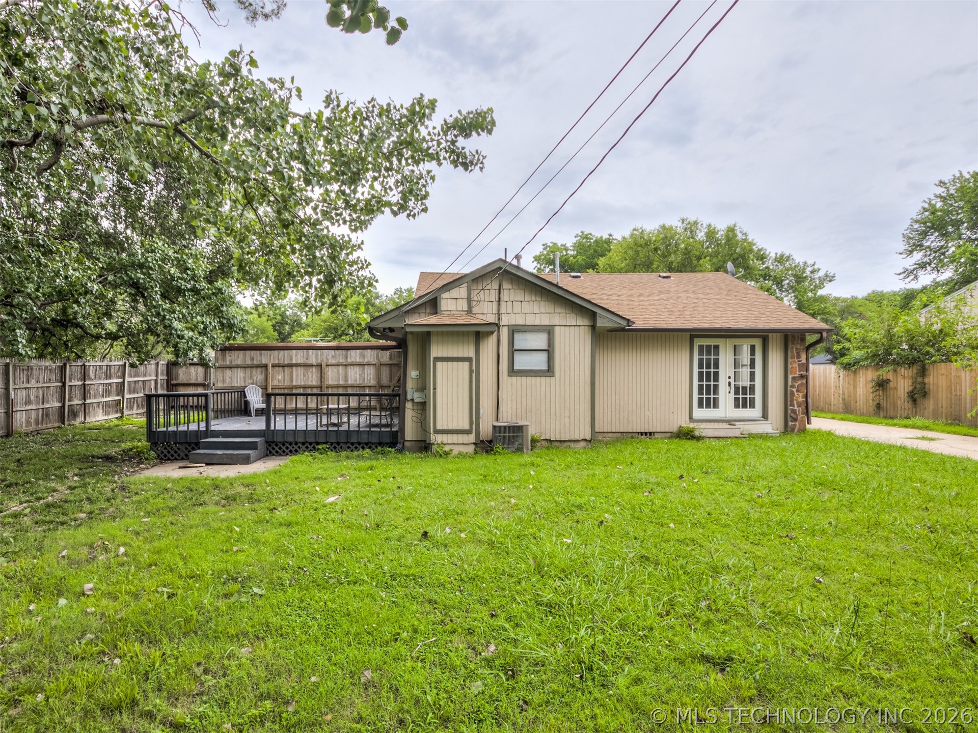 233 NE Queenstown Avenue Bartlesville OK 74006