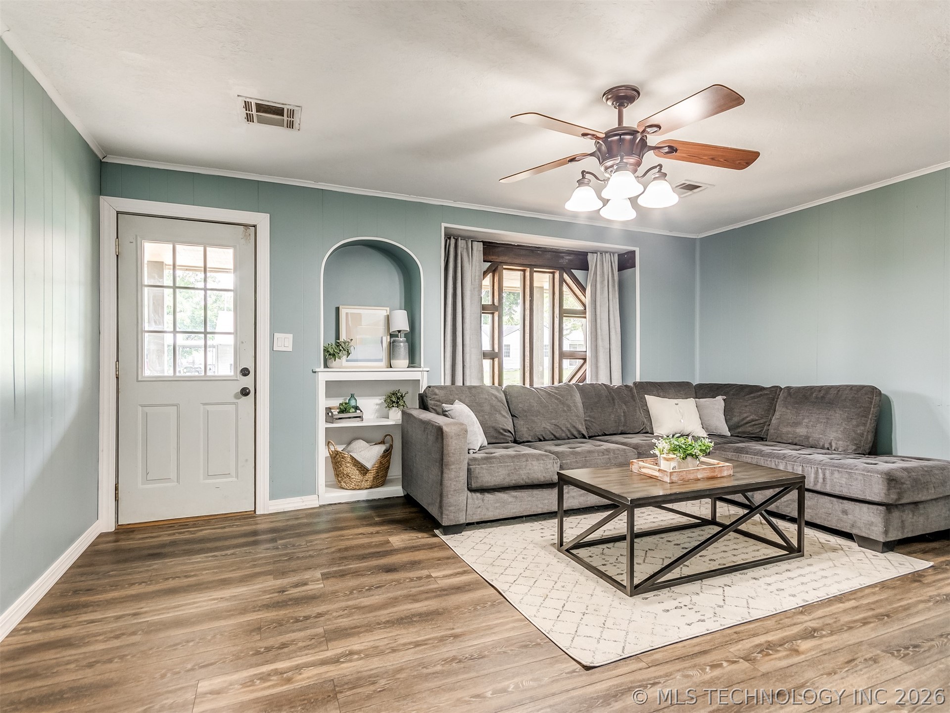 233 NE Queenstown Avenue Bartlesville OK 74006