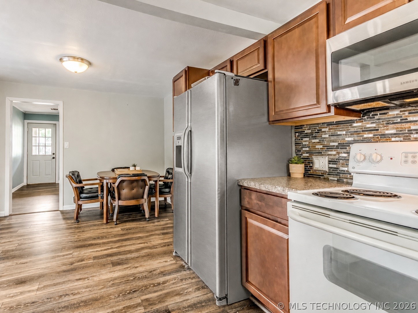 233 NE Queenstown Avenue Bartlesville OK 74006