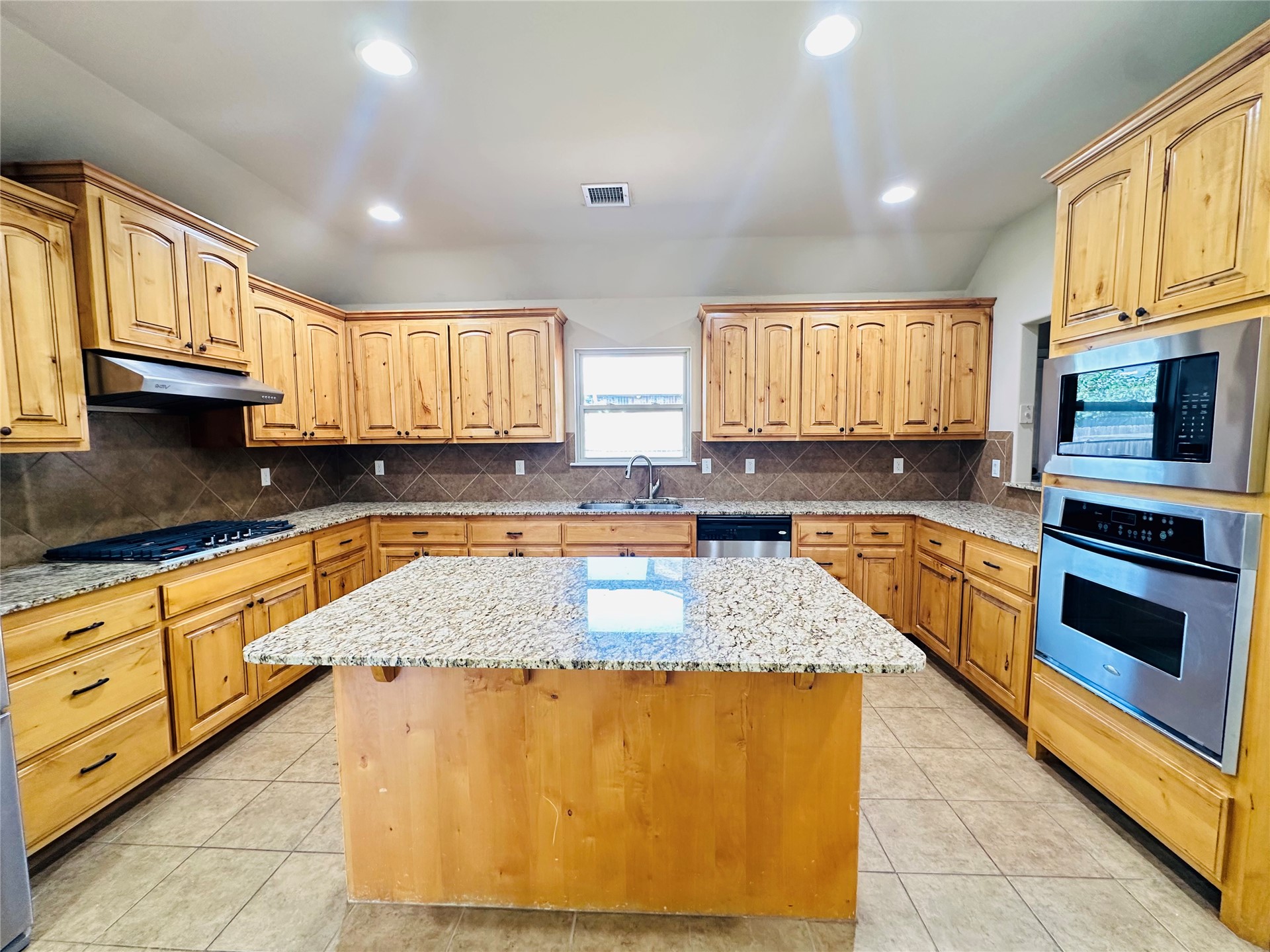 4412 S Oakridge Street Broken Arrow OK 74012