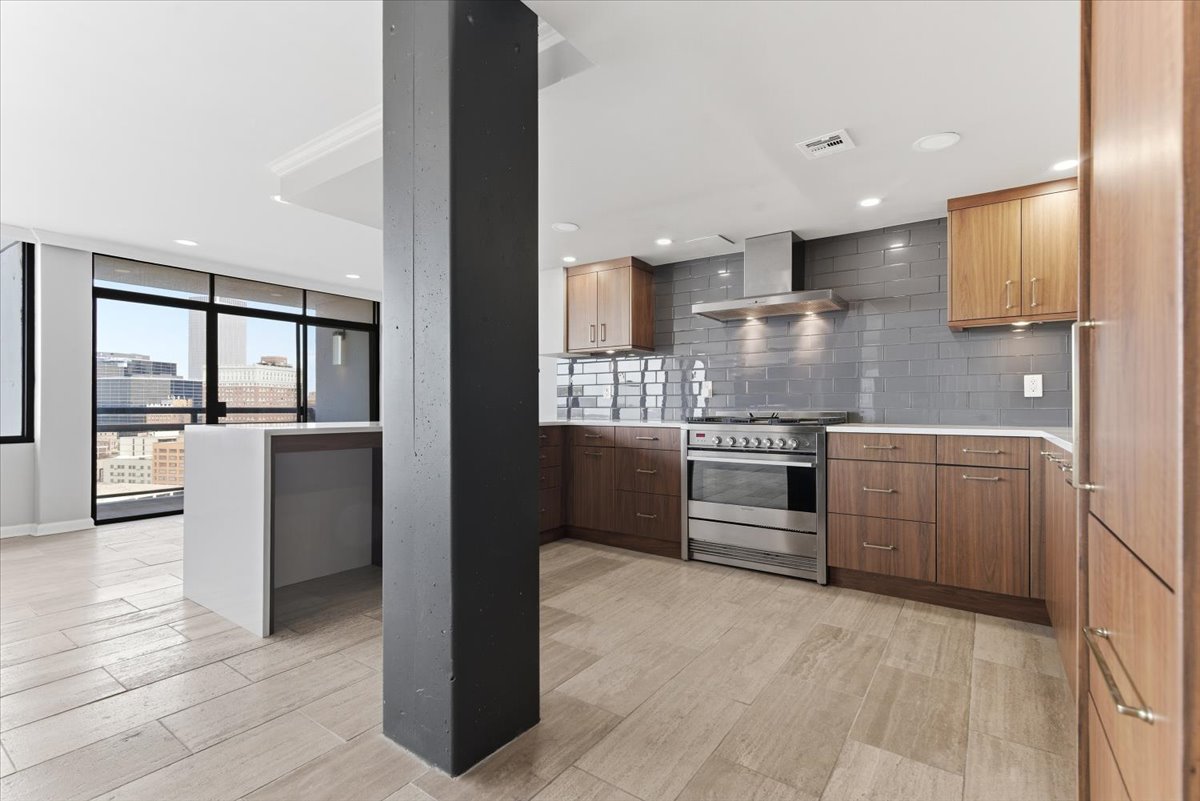 450 W 7th Street Tulsa OK 74119