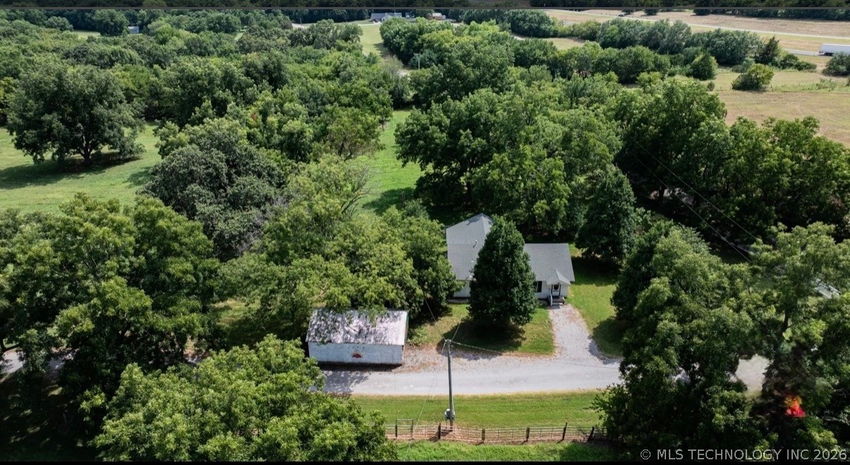 1537 Sooner Rock Davis OK 73030