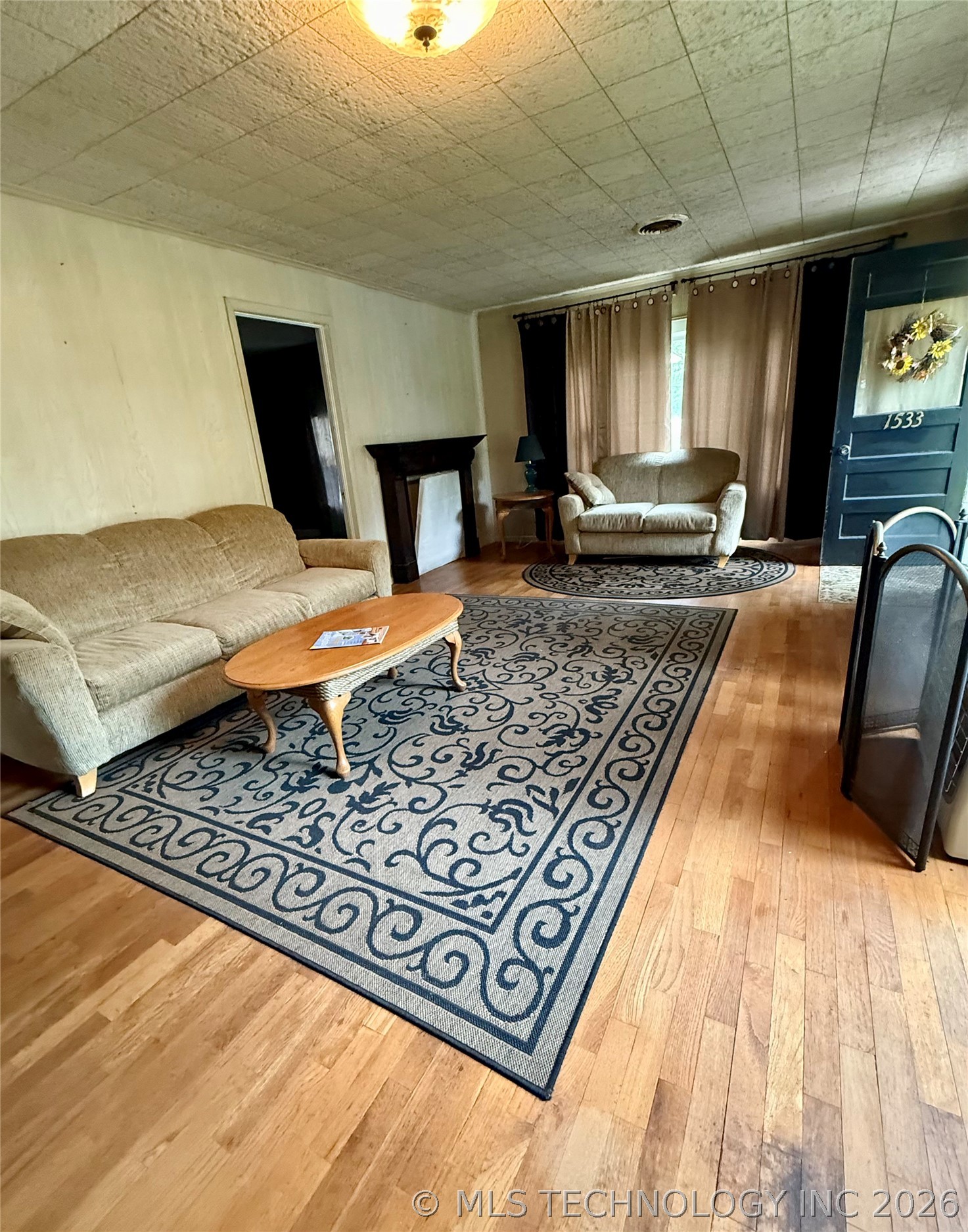 1537 Sooner Rock Davis OK 73030