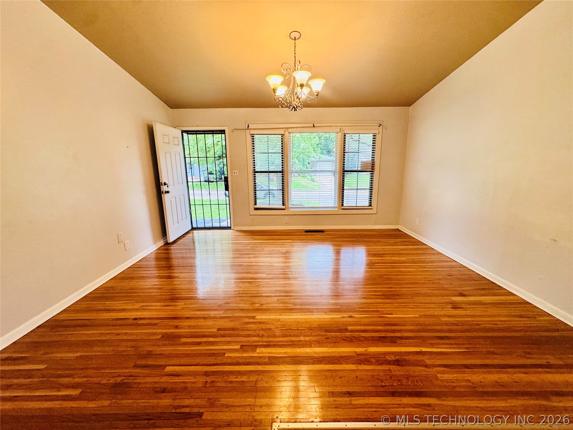 5519 N Garrison Place Tulsa OK 74126