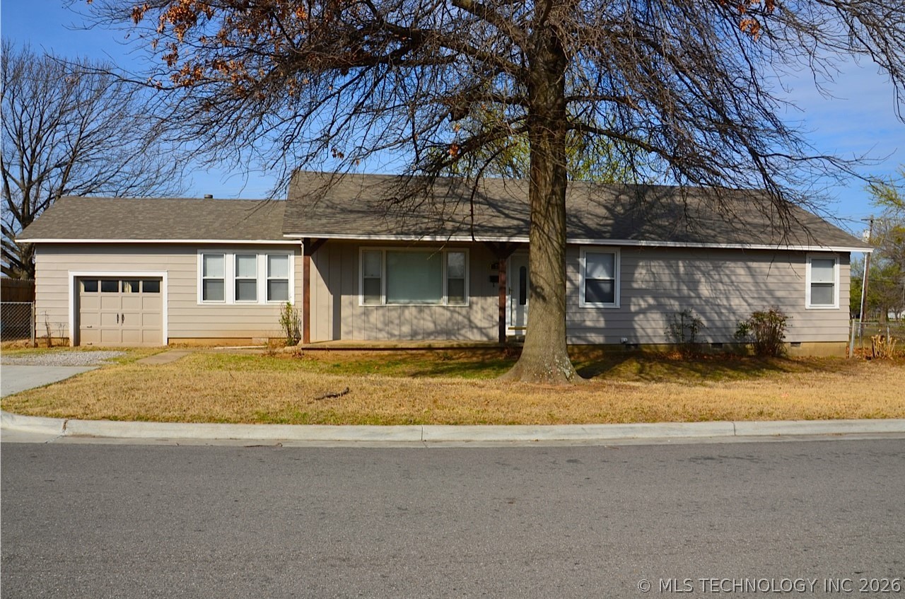 726 S Apple Street Sapulpa OK 74066