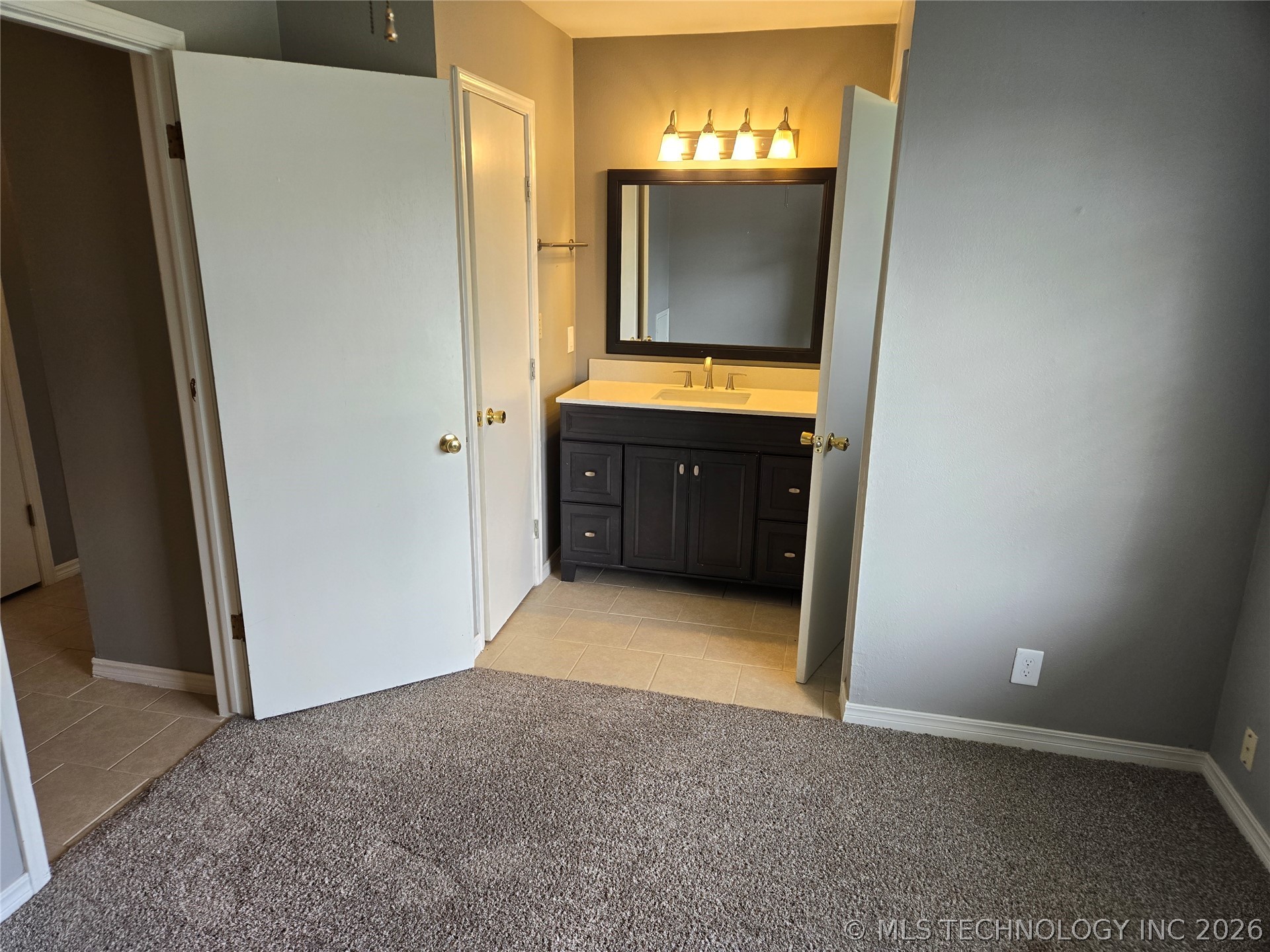 228 E J. Street Jenks OK 74037
