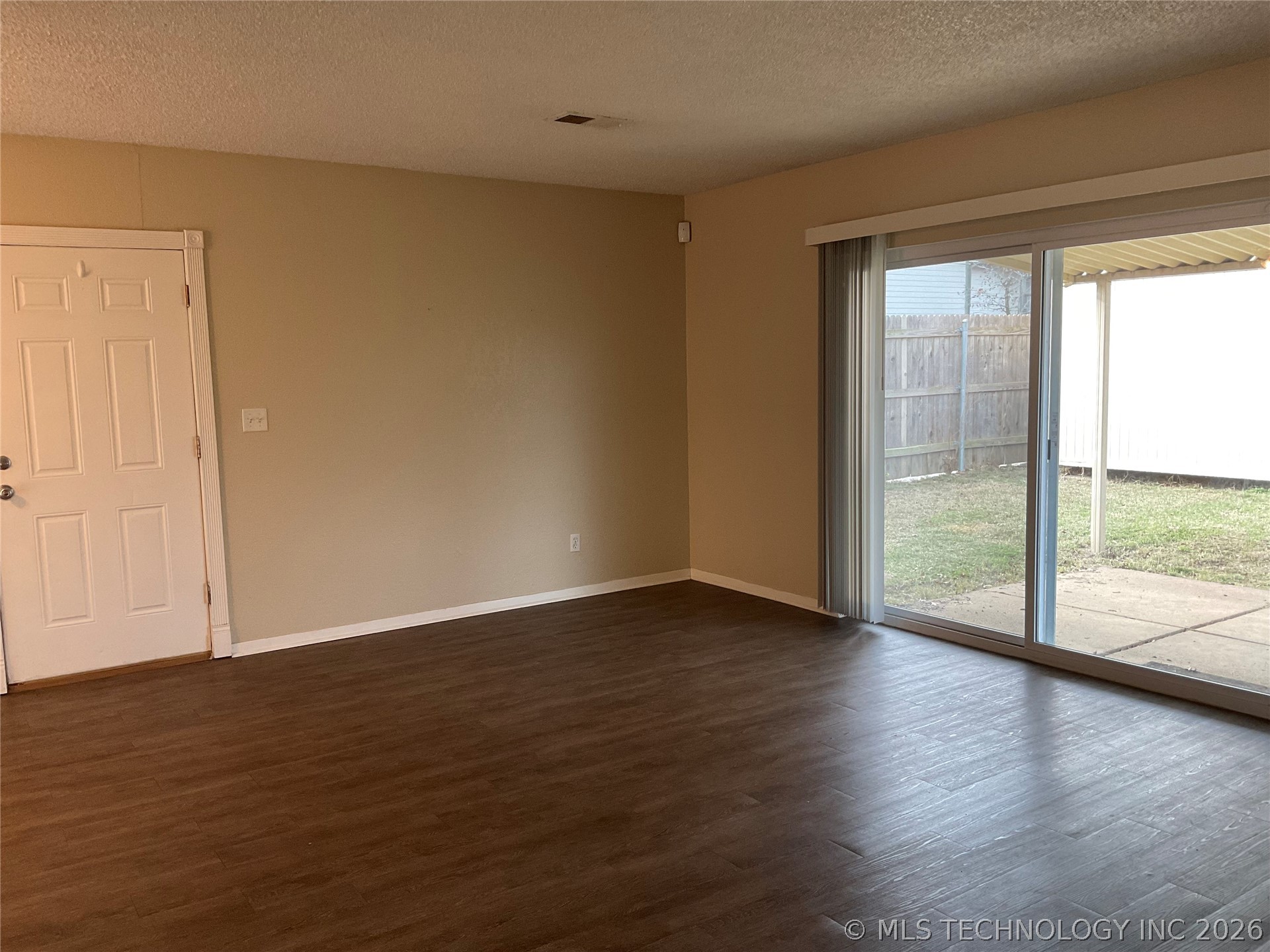 3230 S Lakewood Avenue Tulsa OK 74135