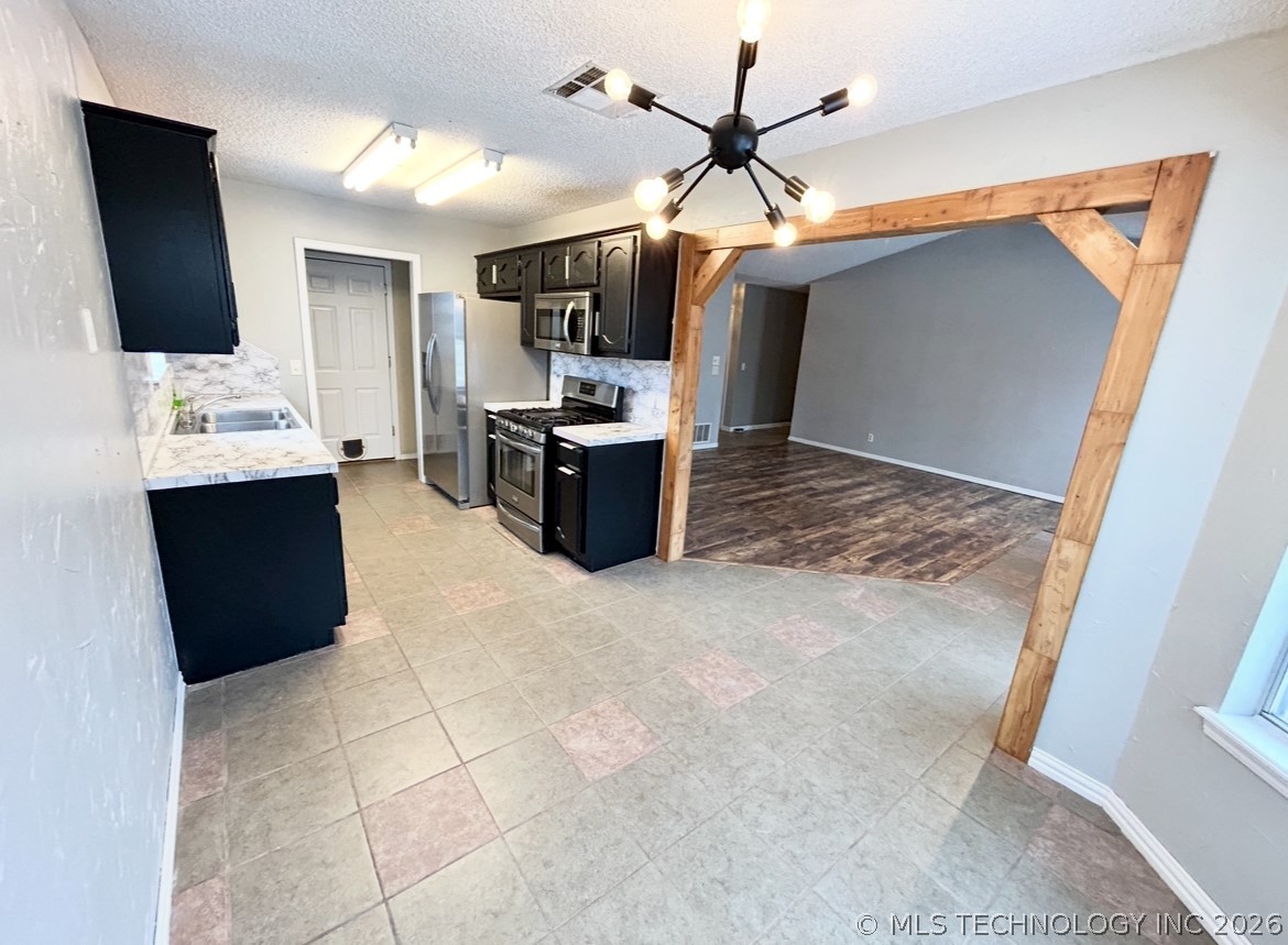 2229 W Quinton Street Broken Arrow OK 74011