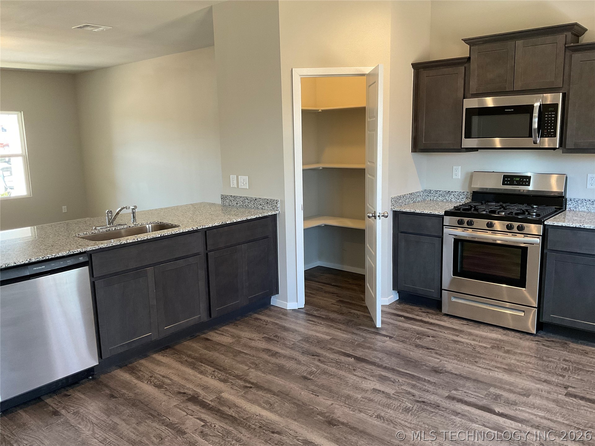 2008 Walnut Hill Lane Claremore OK 74019