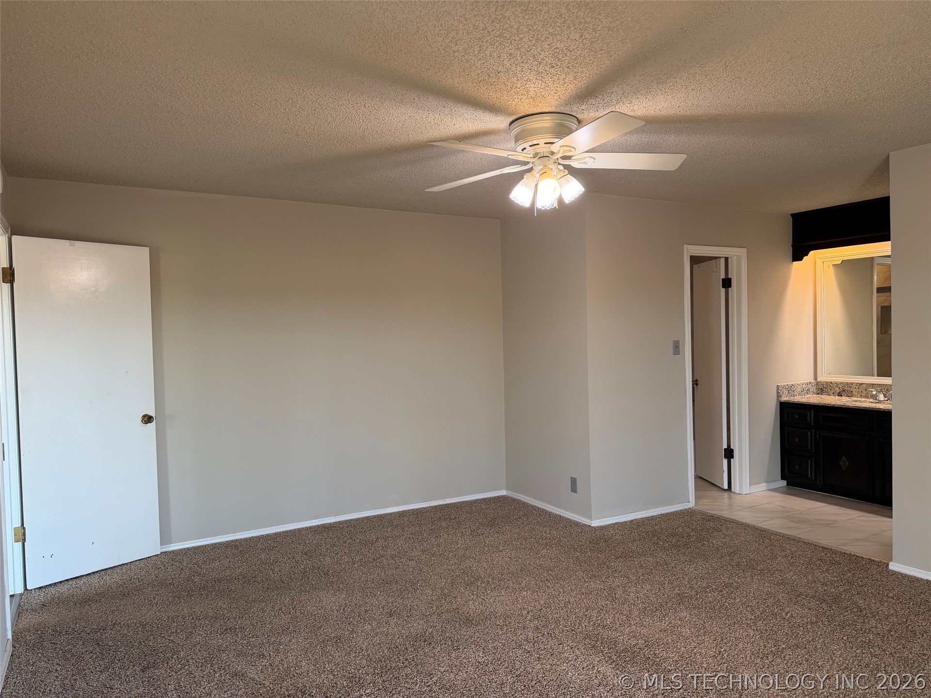 3925 E 60th Place Tulsa OK 74135