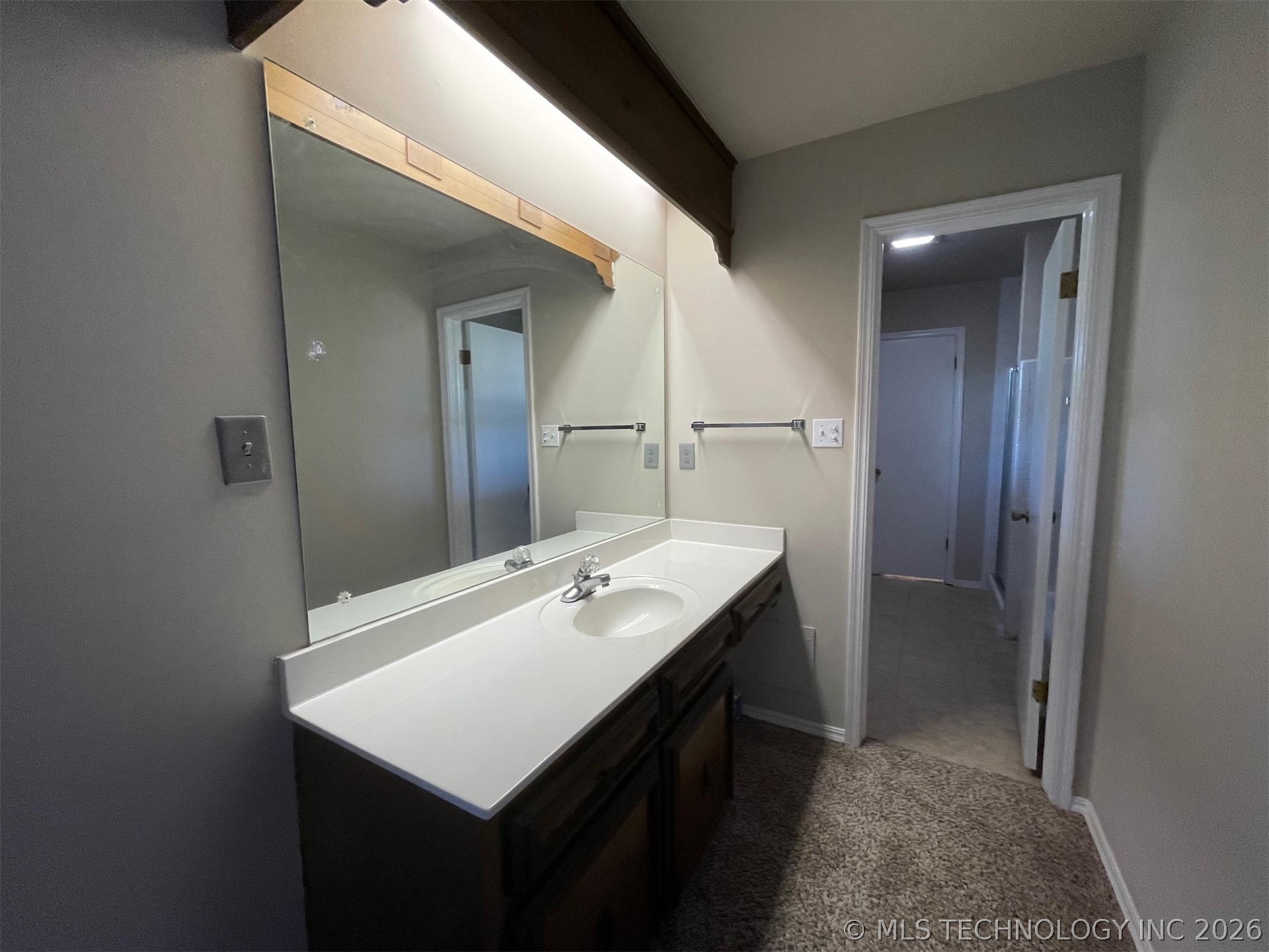 3925 E 60th Place Tulsa OK 74135