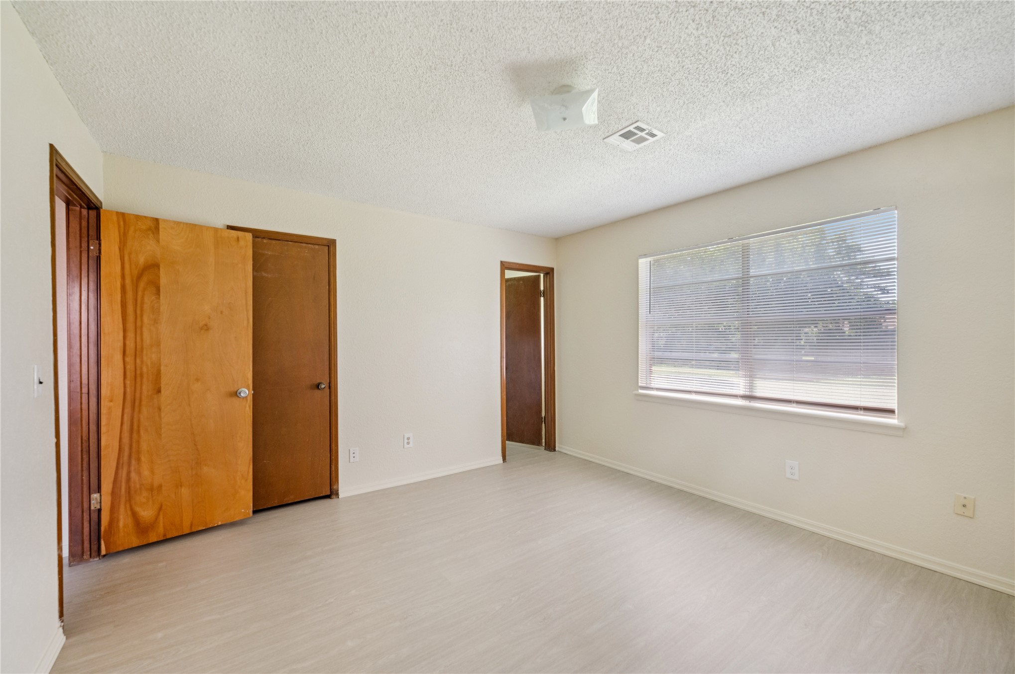 8966 E 56th Place Tulsa OK 74145