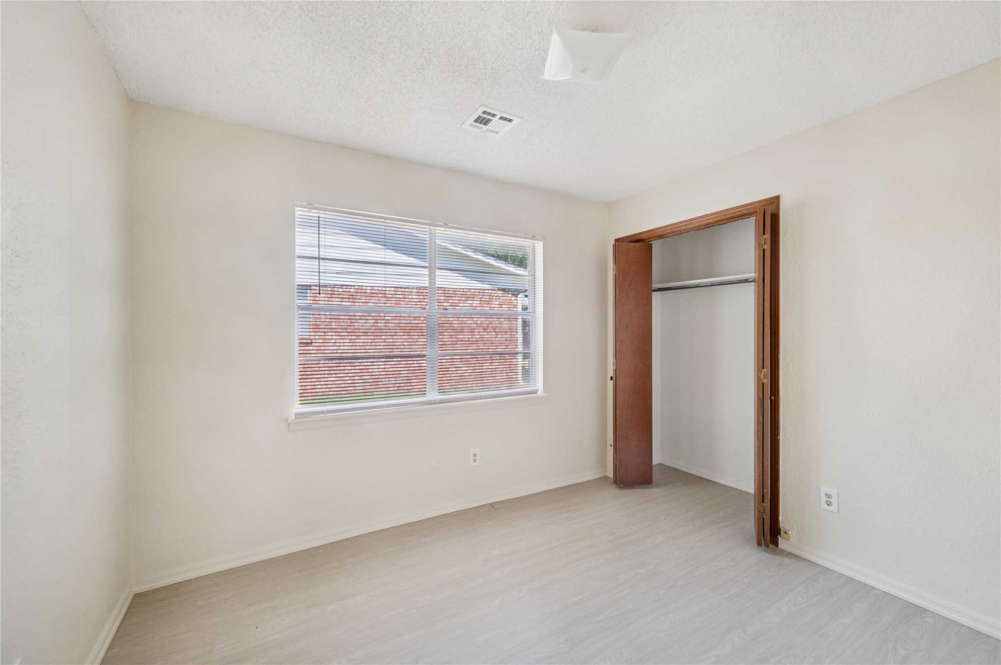 8966 E 56th Place Tulsa OK 74145
