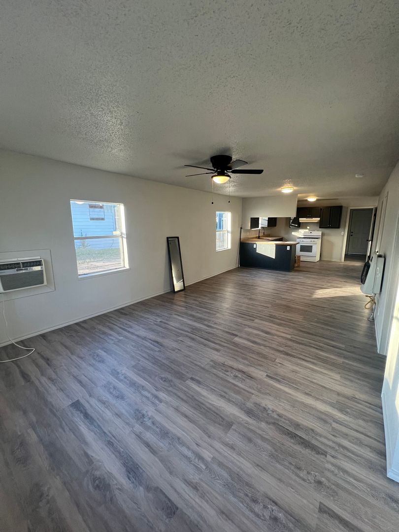 209 11th NW Ardmore OK 73401
