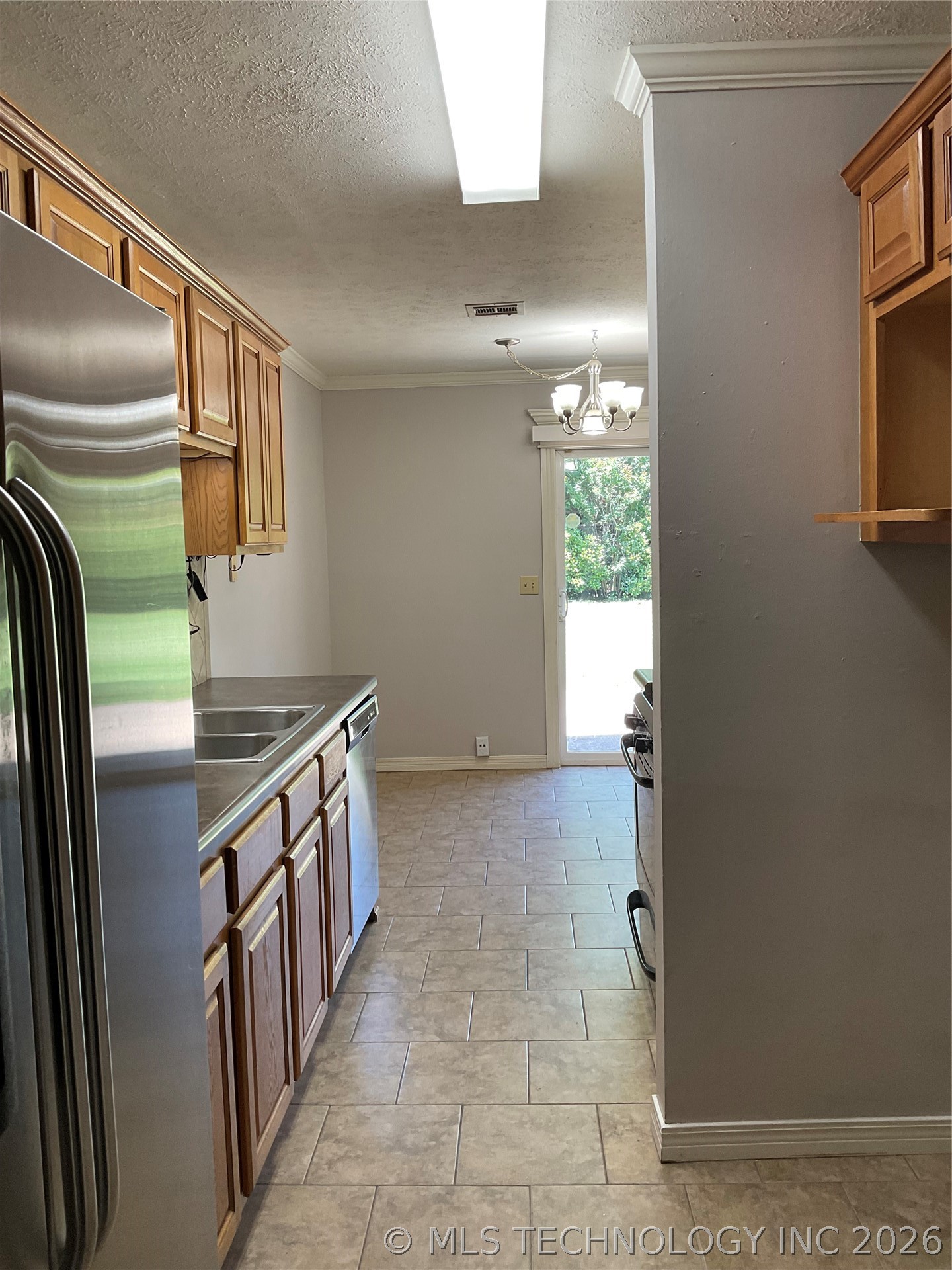 4023 E 51st Place Tulsa OK 74135