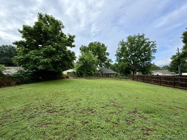 312 W Sycamore Street Coweta OK 74429