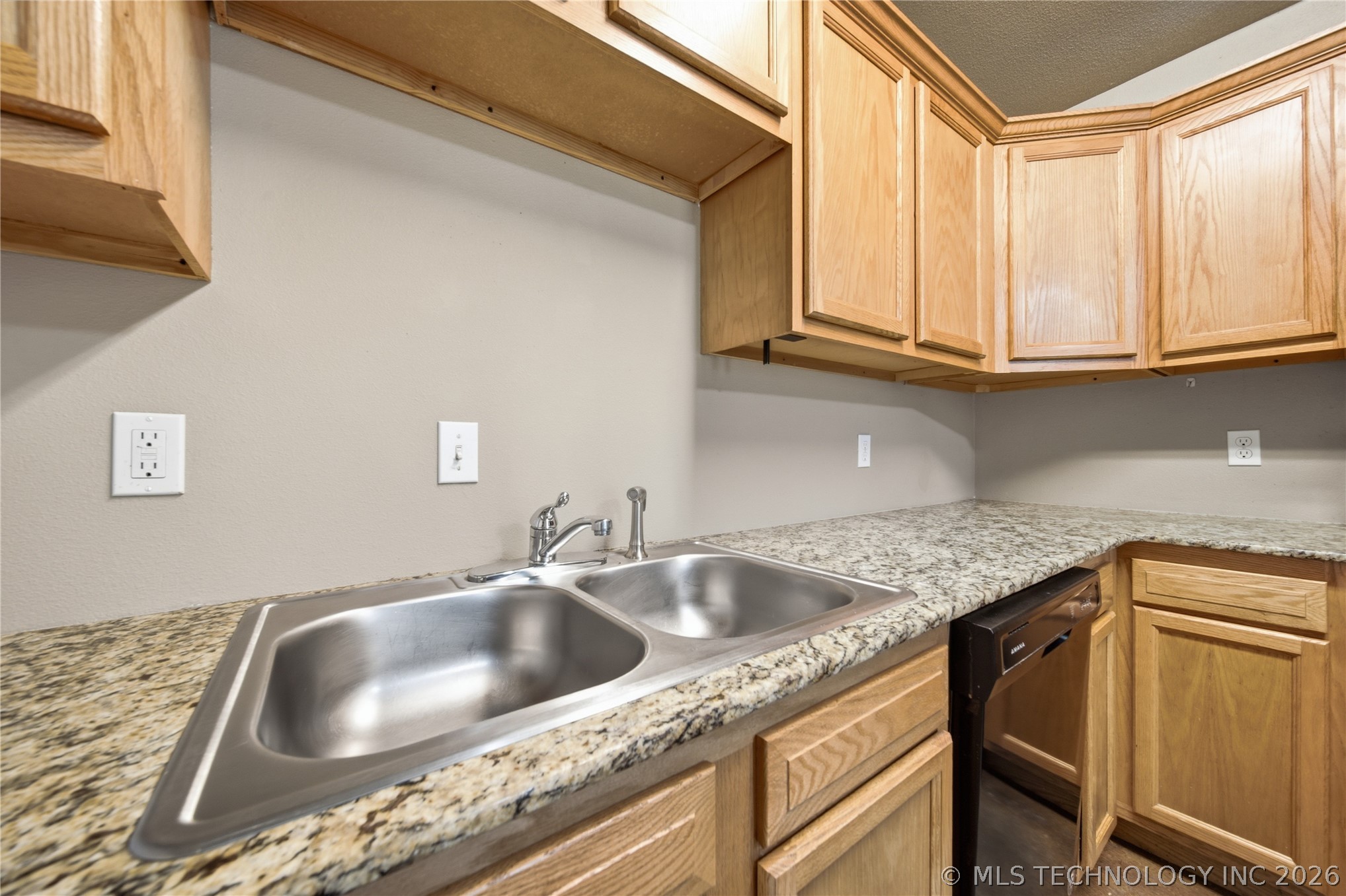 1411 W Haskell Street Claremore OK 74017