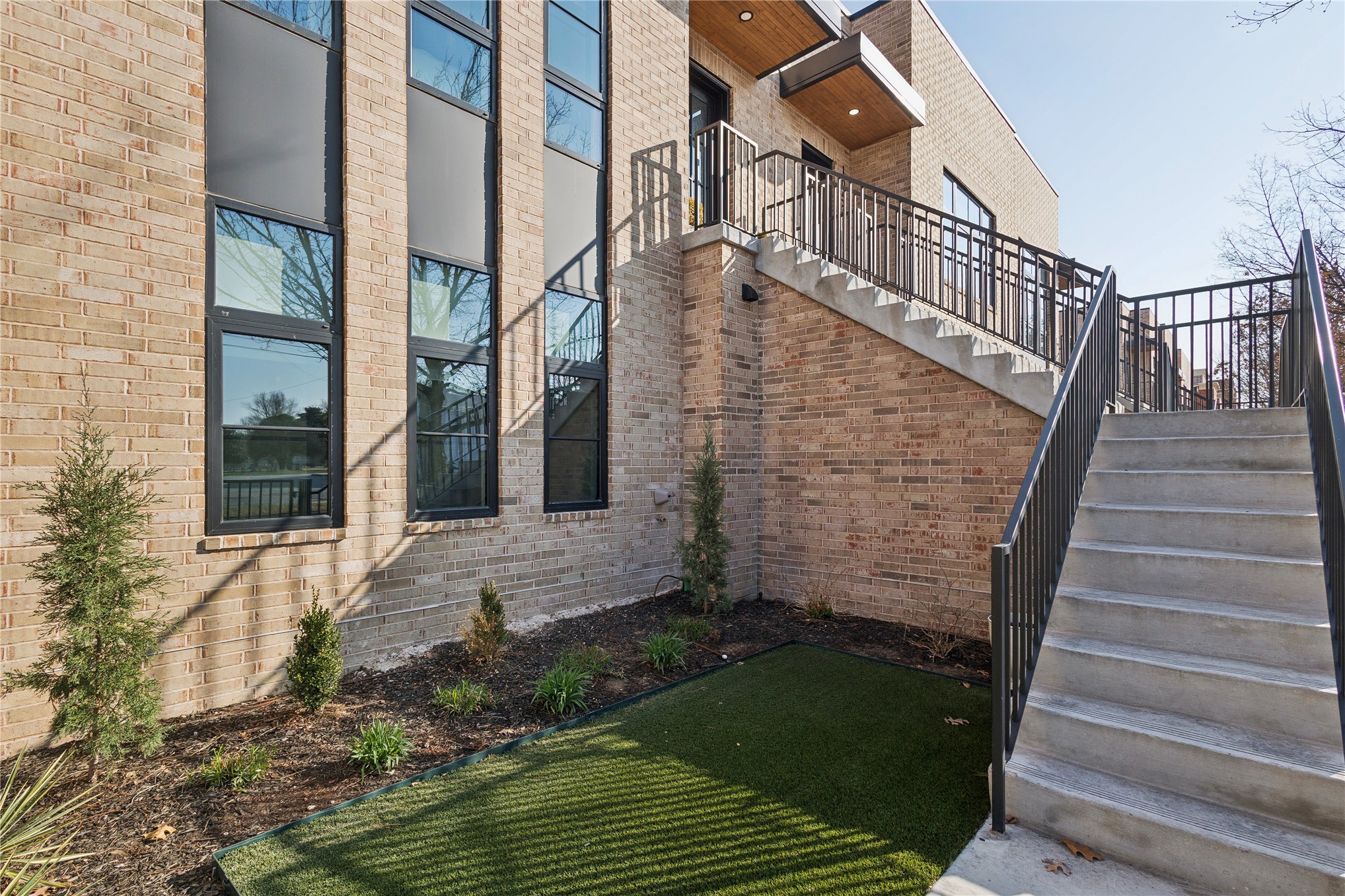 1049 E 8th Street Tulsa OK 74120