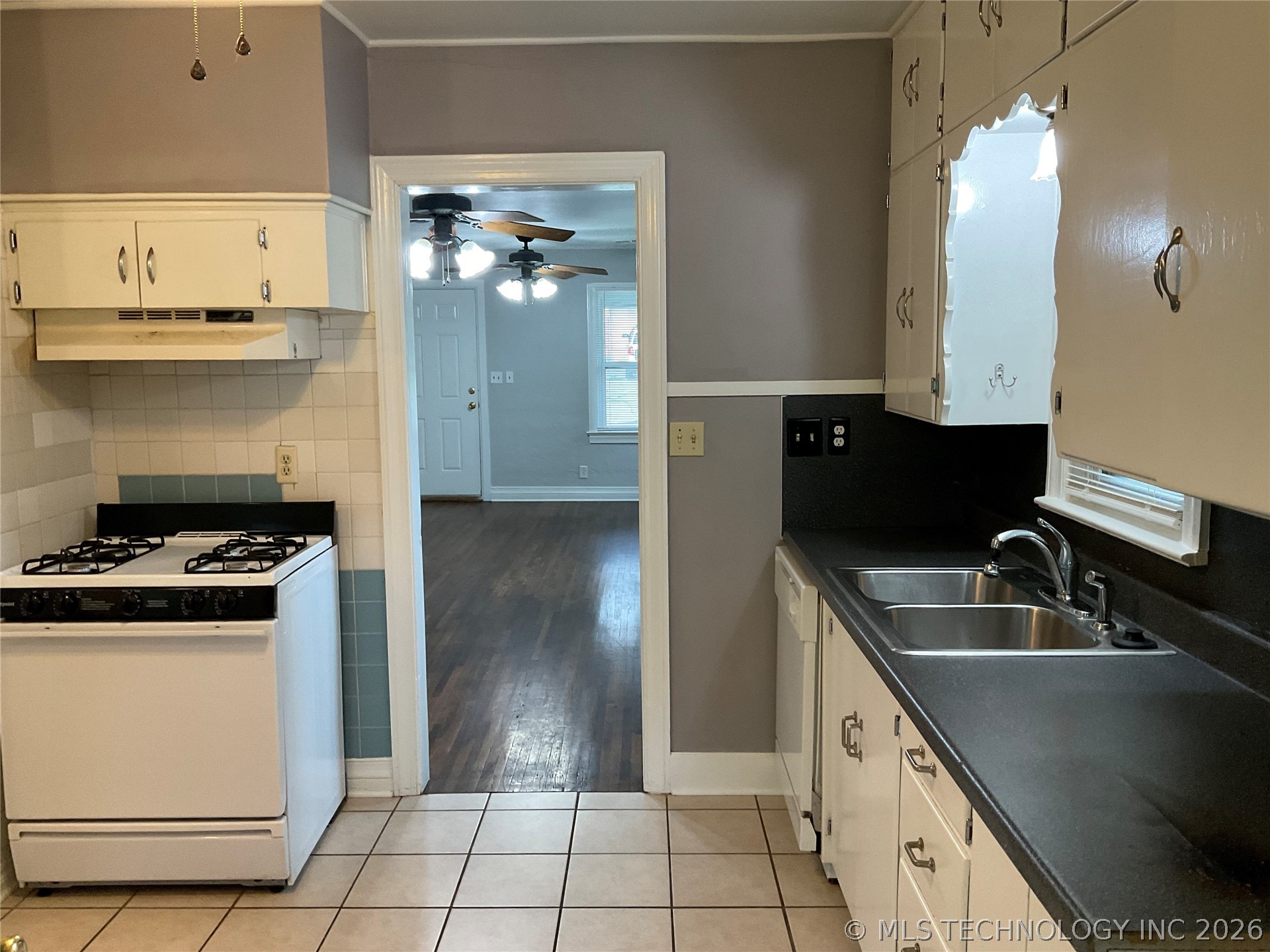 137 N Delaware Place Tulsa OK 74110