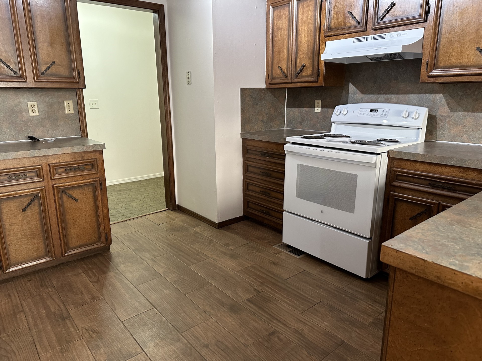 12814 E 37th Place Tulsa OK 74146