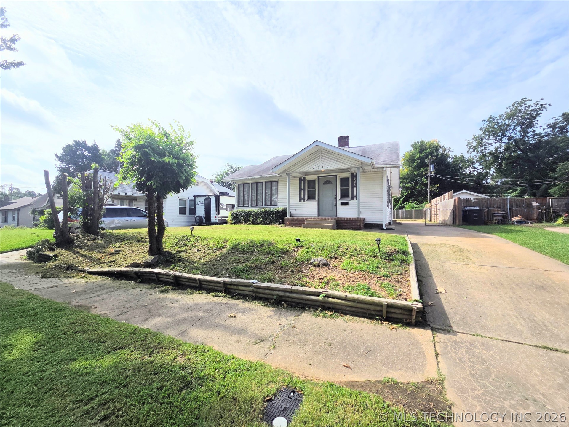 2240 E 12th Place Tulsa OK 74104
