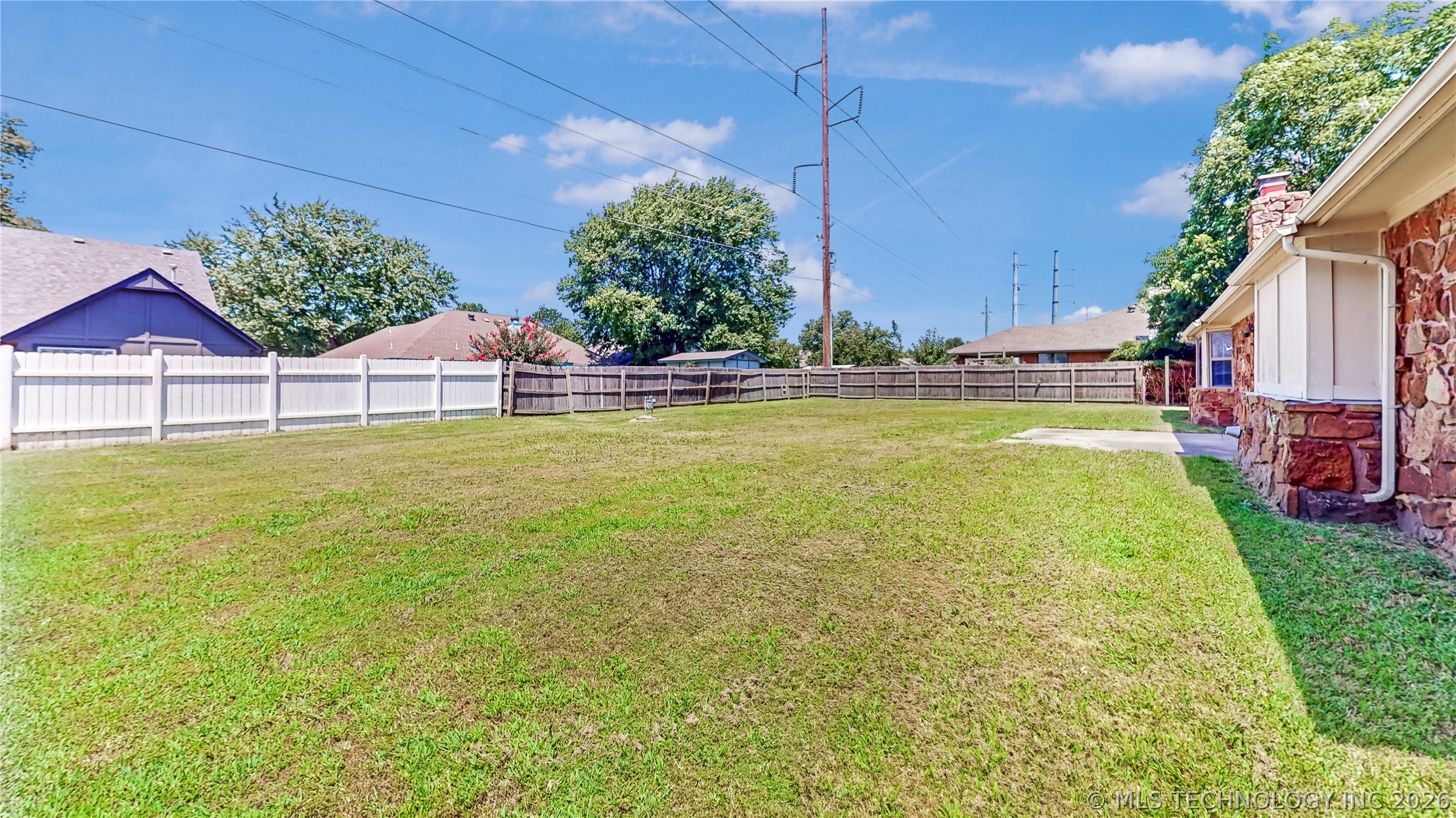 4004 S Maple Avenue Broken Arrow OK 74011
