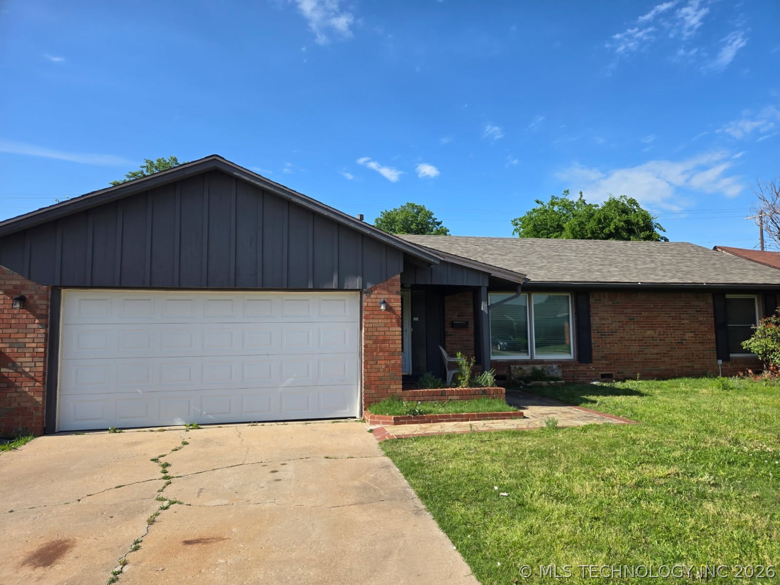 6765 E 26th Court Tulsa OK 74129