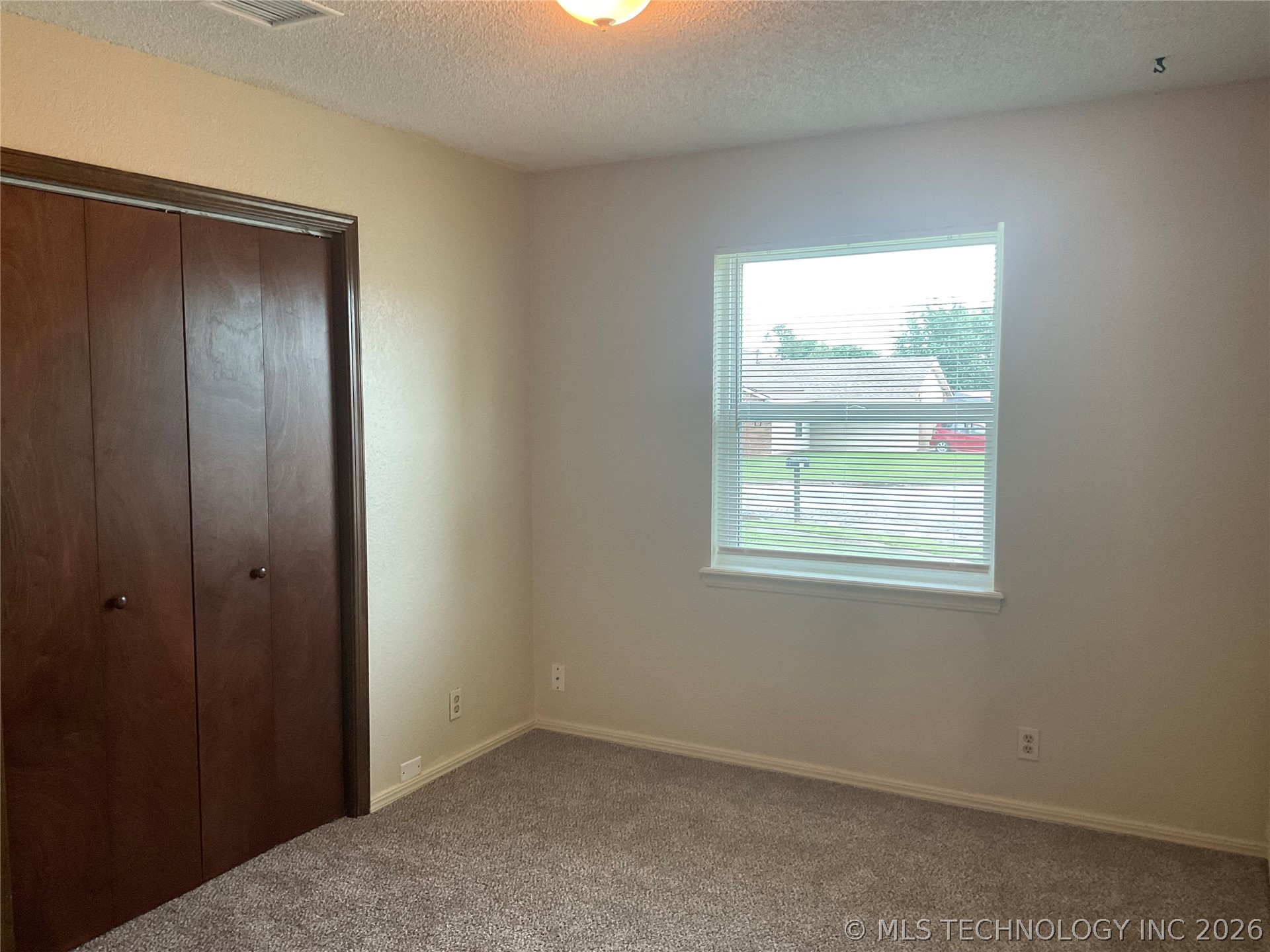 318 S 161st Place E Tulsa OK 74108