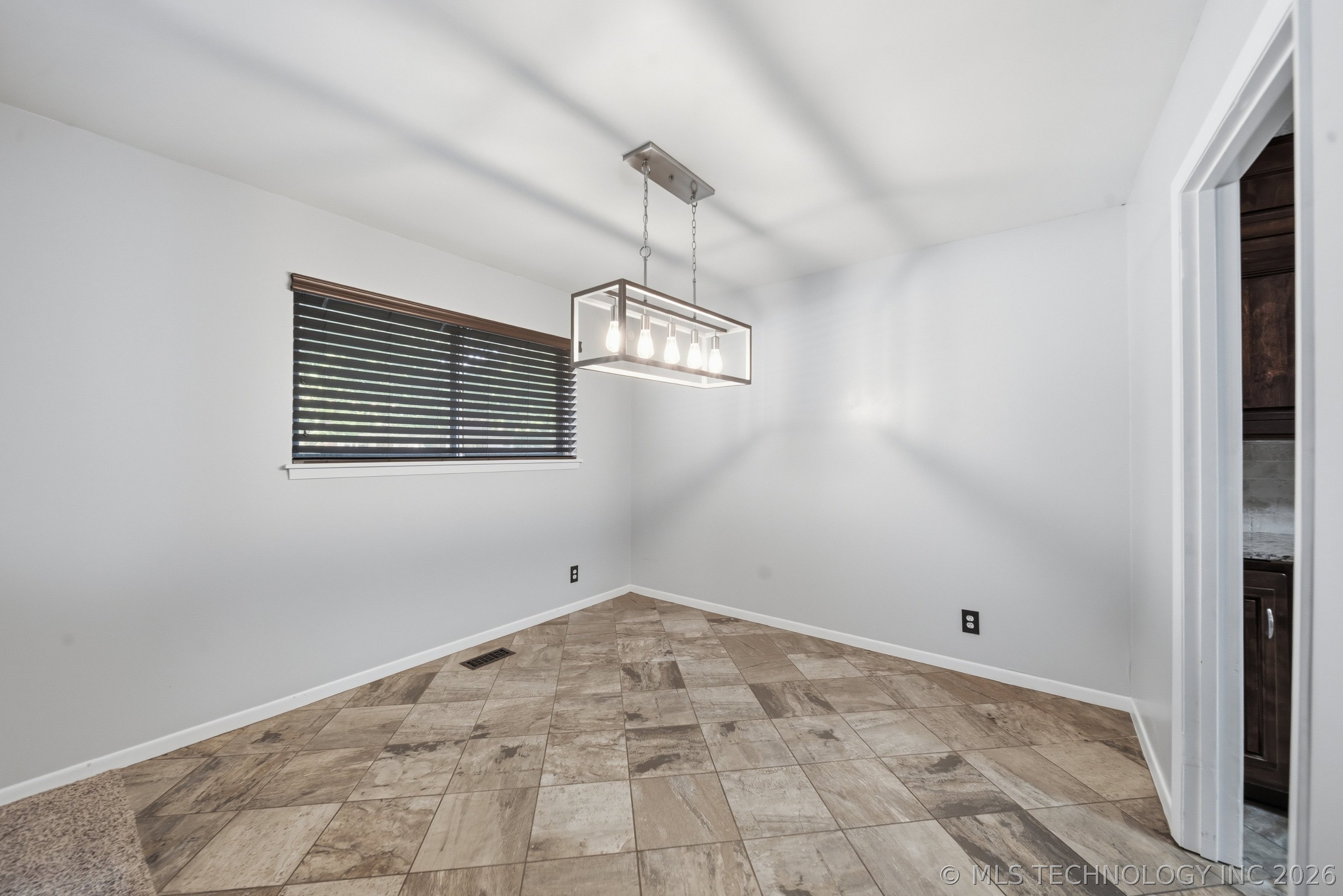 5811 E 61st Place Tulsa OK 74136