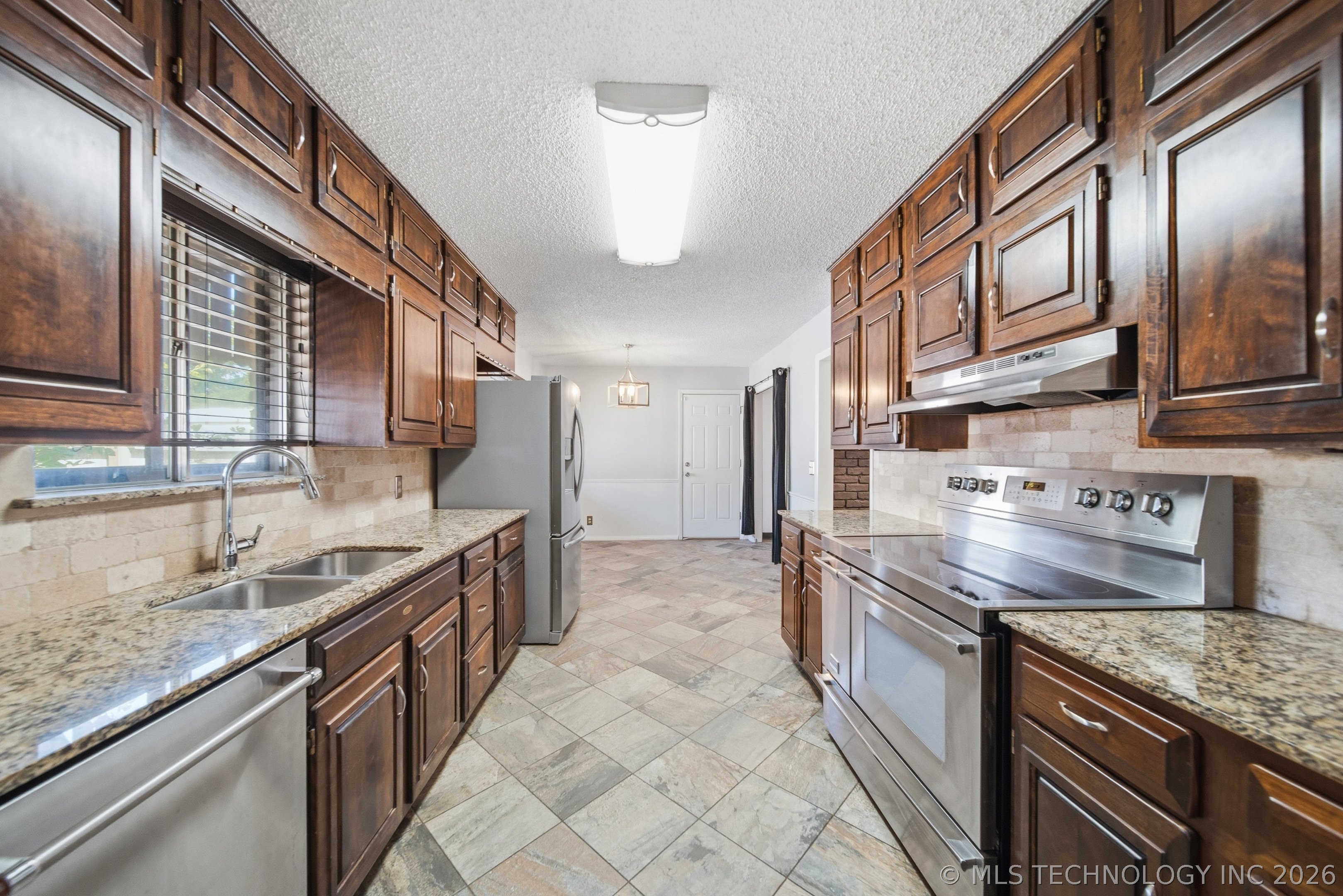 5811 E 61st Place Tulsa OK 74136