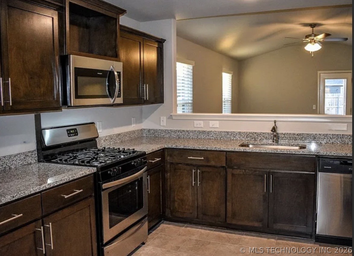 7218 S Laurel Place Broken Arrow OK 74011