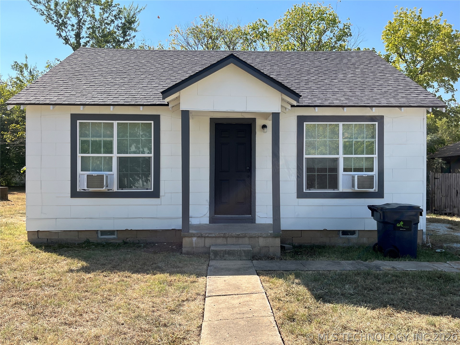 915 N Francis Ada OK 74820