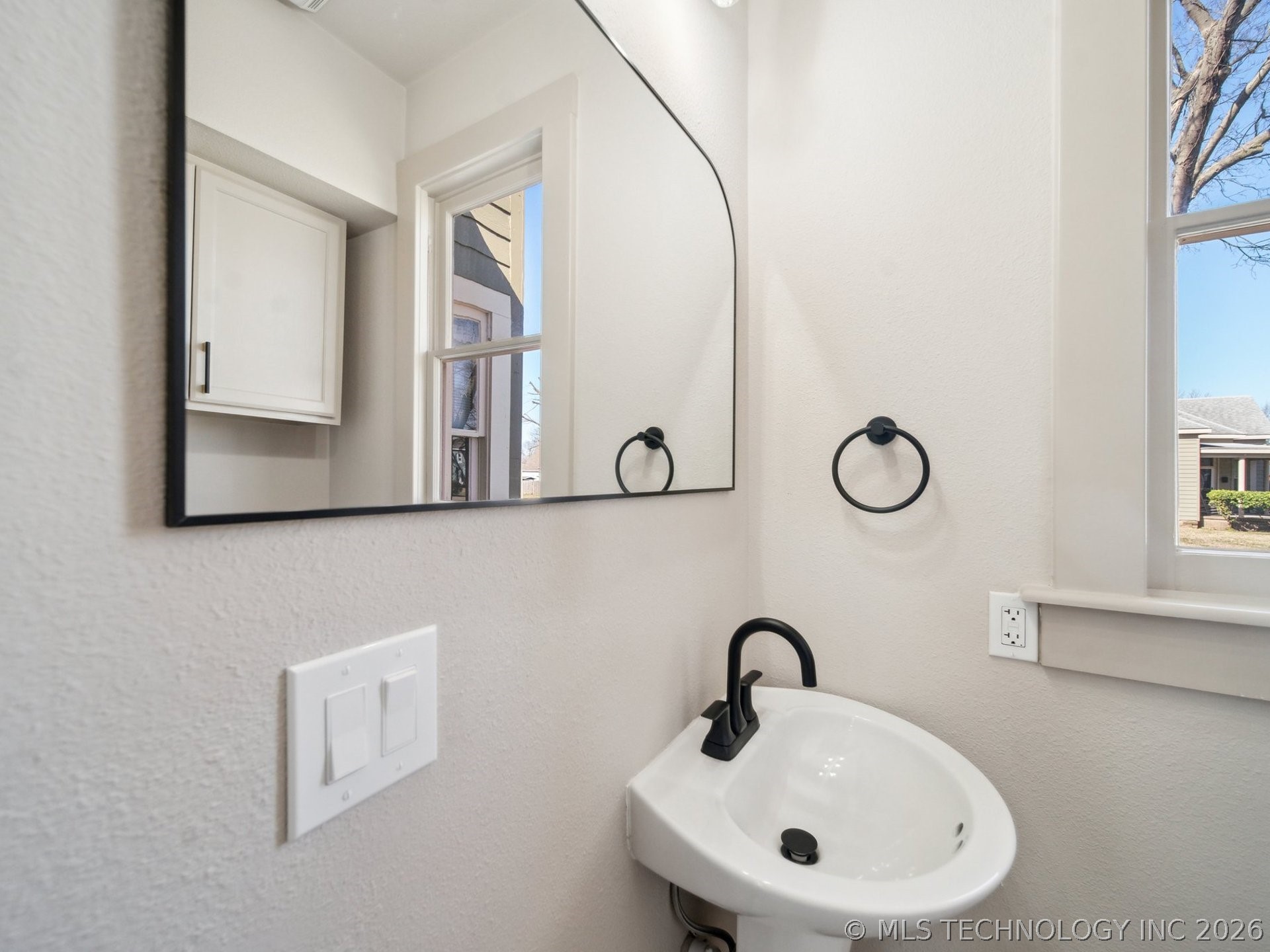 221 W Detroit Street Broken Arrow OK 74012