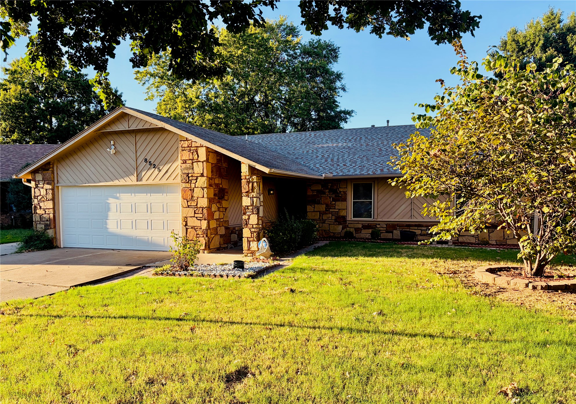 8525 E 77th Place Tulsa OK 74133