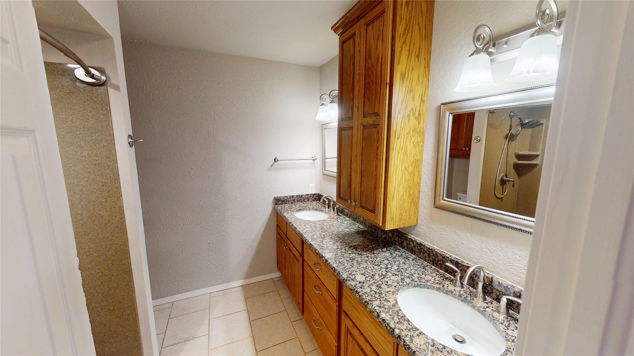 8525 E 77th Place Tulsa OK 74133