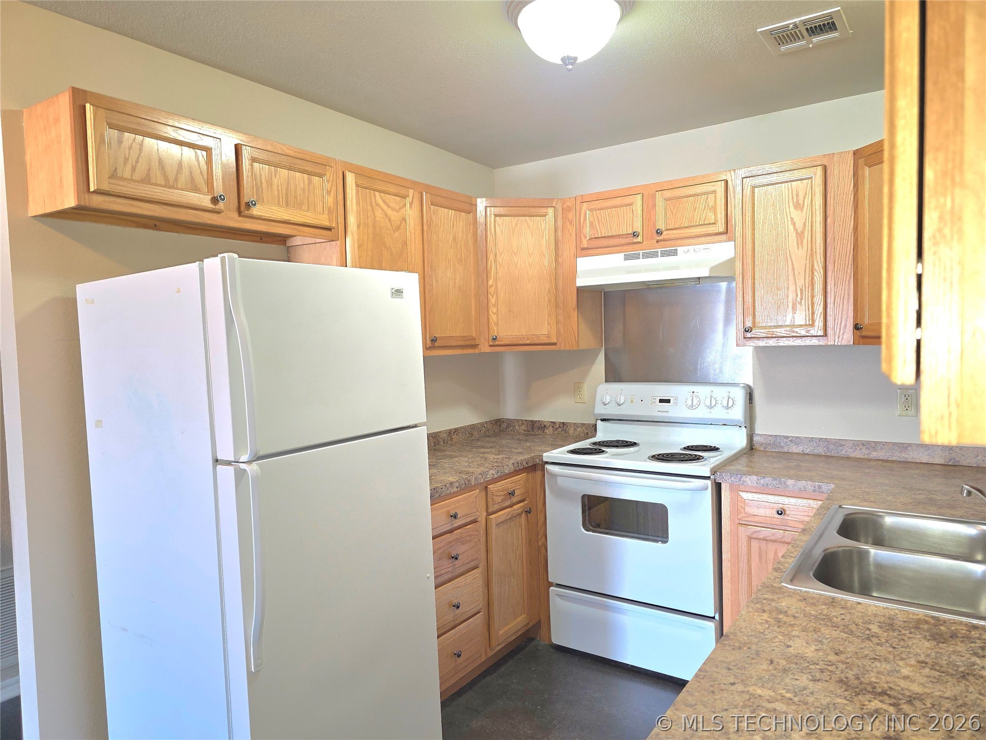 2001 Fall Court Claremore OK 74017