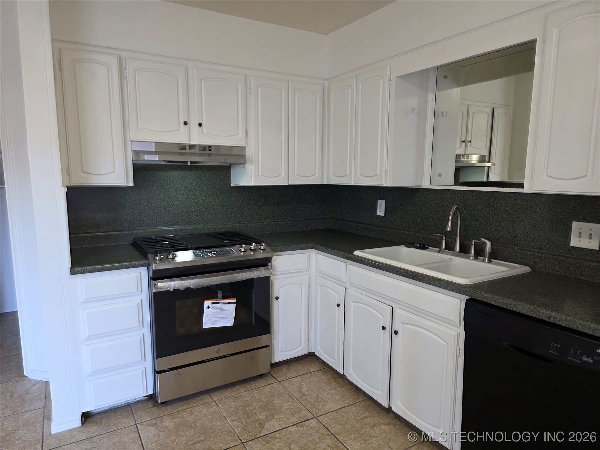 3329 E 47th Place Tulsa OK 74135