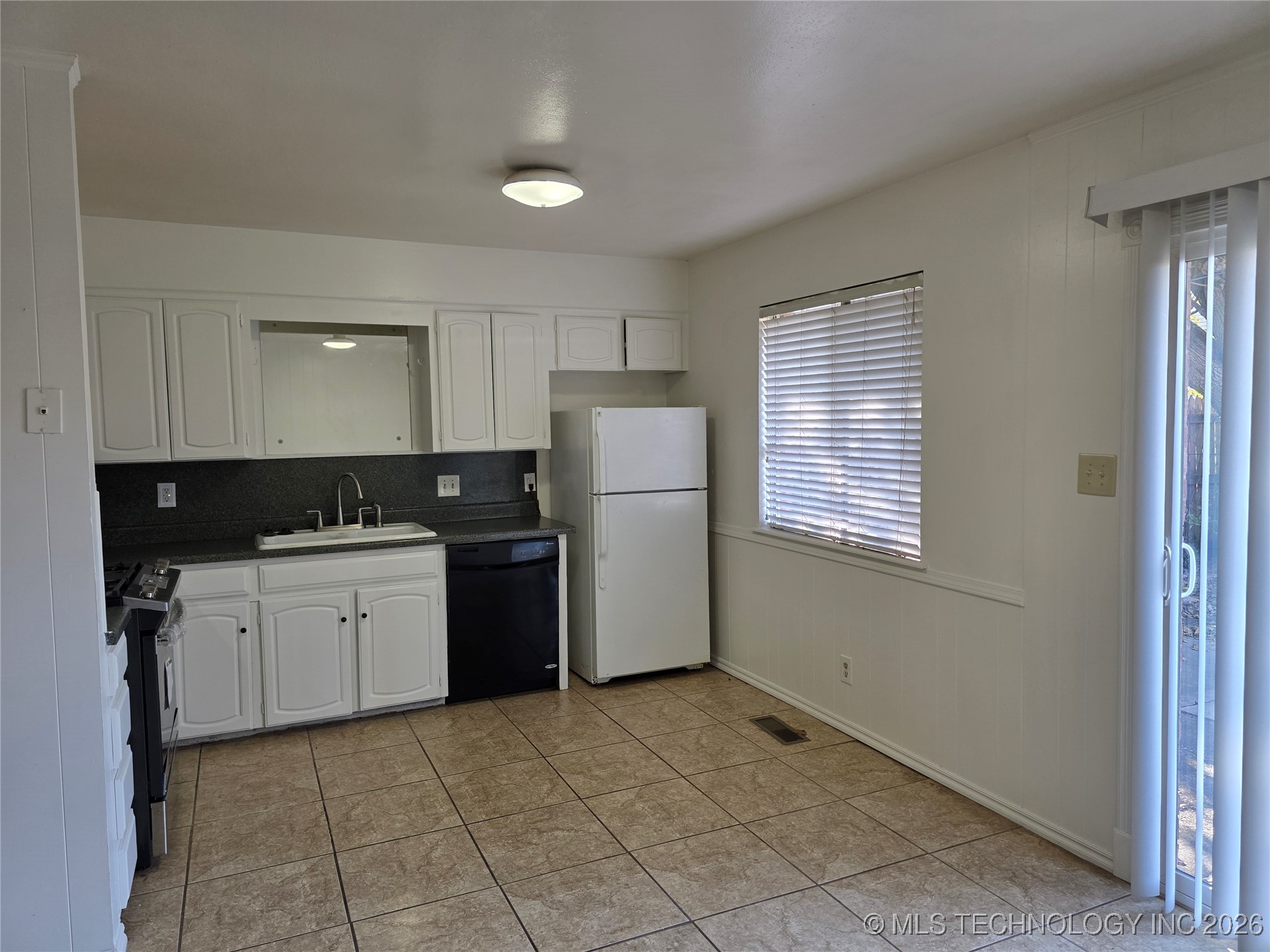 3329 E 47th Place Tulsa OK 74135