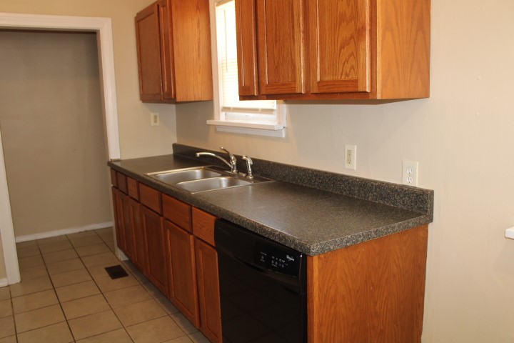 1536 S Atlanta Avenue Tulsa OK 74104