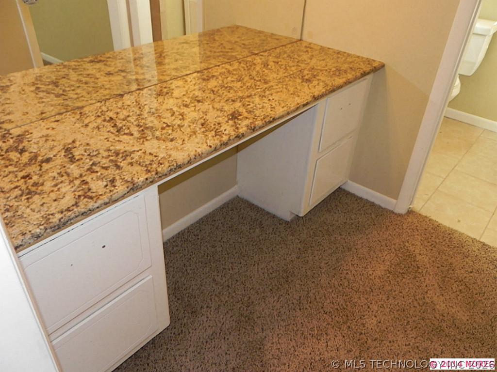 7827 Marilyn Lane Tulsa OK 74131