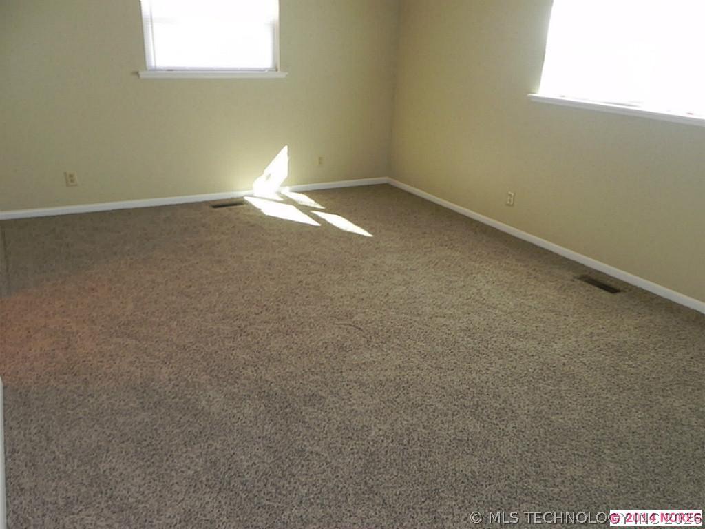 7827 Marilyn Lane Tulsa OK 74131