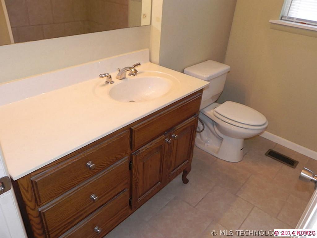 7827 Marilyn Lane Tulsa OK 74131